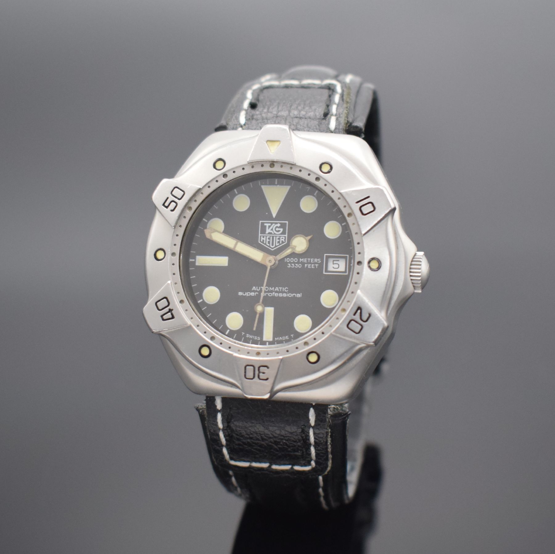 TAG HEUER Super Professional Taucher- Herrenarmbanduhr, Schweiz um 1990, Automatik, Ref. 840.006-2, matt. Edelstahlgeh., Monocoque-Geh., Krone ...