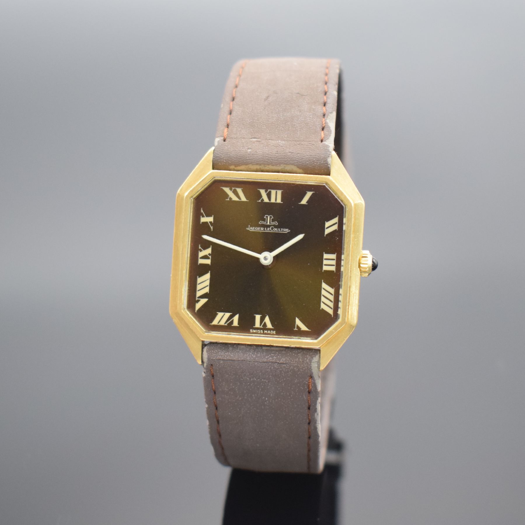 Jaeger-LeCoultre Armbanduhr in GG 750/000, Schweiz um 1980, Handaufzug, Ref. 9112.21, 2- teil. Geh., Boden aufgedr., orig. Lederband (nicht vollst.) ...