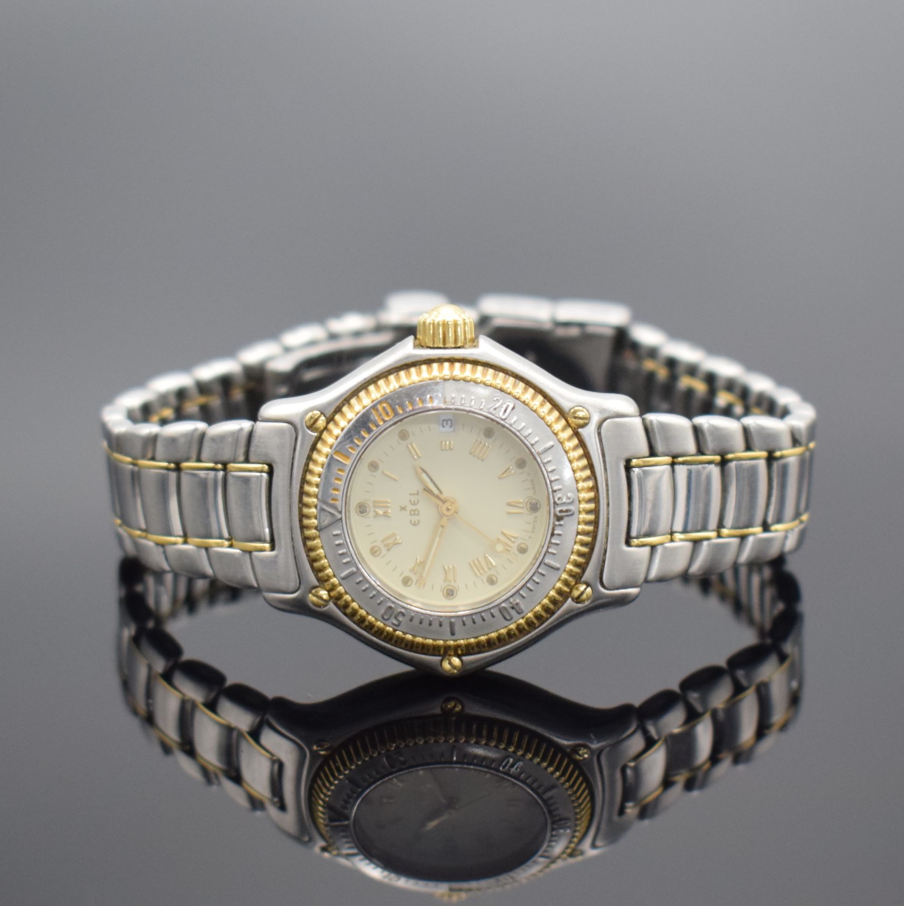 Detail b: EBEL Discovery Damenarmbanduhr, Schweiz um 1995, Ref. 183912, Edelstahl & Gold komb., massives Geh., Gliederband m. Faltschl., eins. drehb. Lünette ...