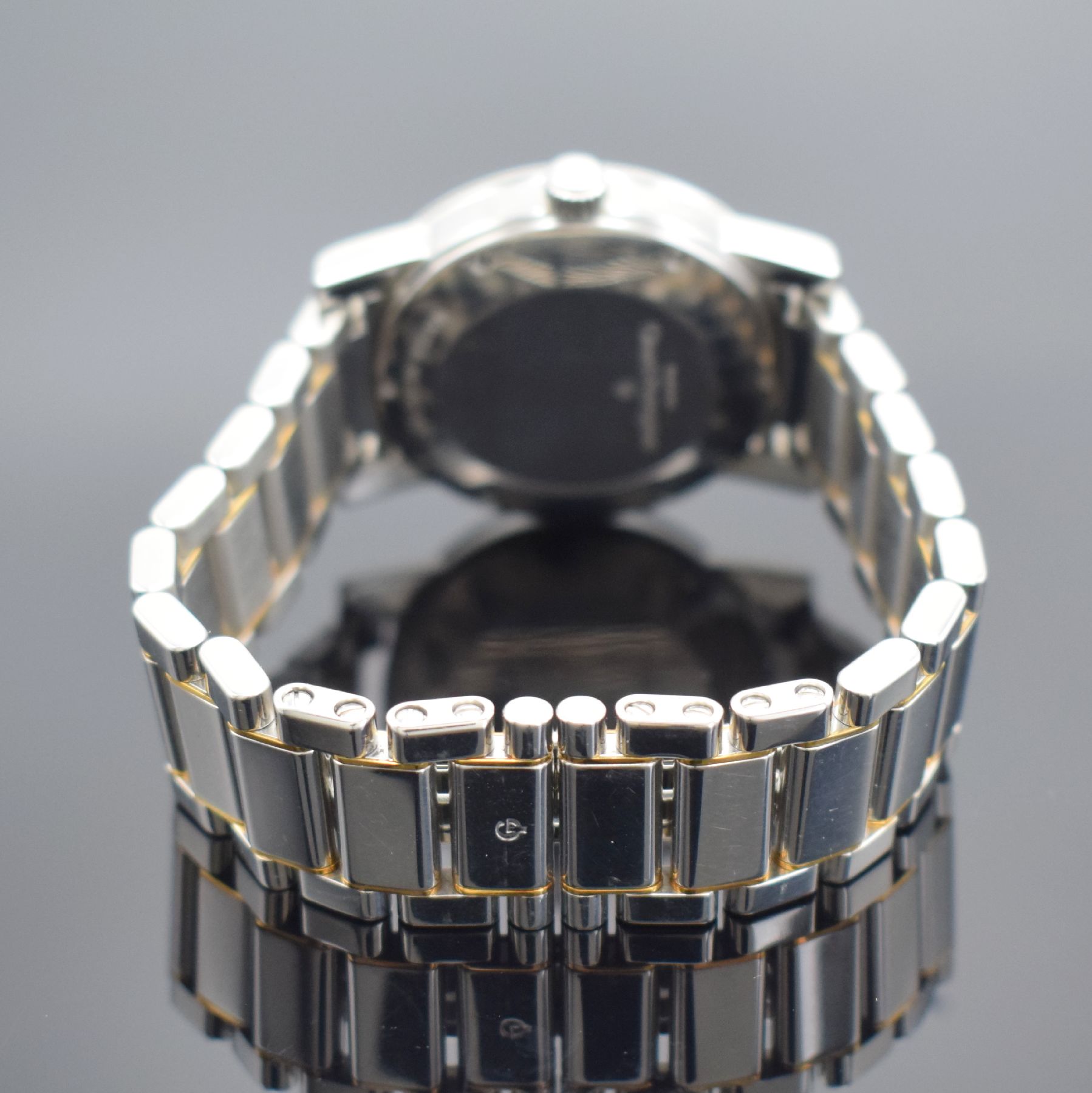 Detail c: GIRARD PERREGAUX Herrenarmbanduhr, Schweiz um 1995, Automatik, Edelstahl/Gold komb., Boden 6-fach verschr. (3x Schr. def. / nicht zu lösen), ...