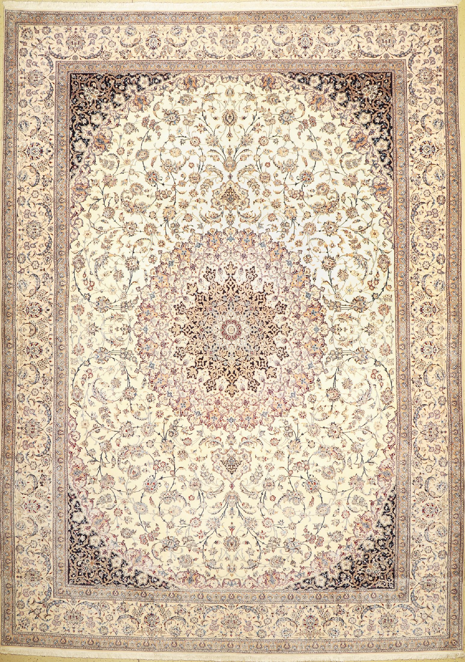 Nain fein(6 La), Persien, ca. 30 Jahre, Korkwolle mit Seide, ca. 490 x 350 cm, ca. 1,0Mio. Kn/qm, EHZ: 2(minimale. Rugs & Carpets Florfehlstellen am ...