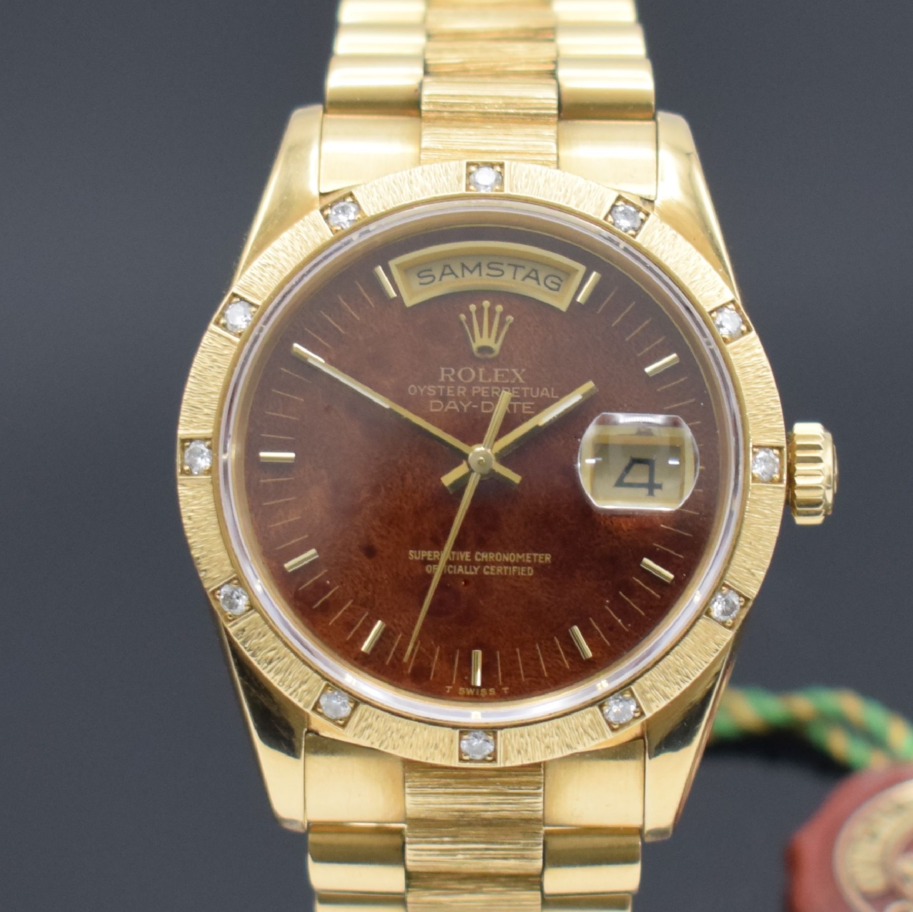 Detail a: ROLEX Oyster Perpetual Day-Date Herrenarmbanduhr in GG 750/000 Referenz 18248, Schweiz um 1990, Automatik, L-Serie, verschr. Oystergehäuse inkl. ...