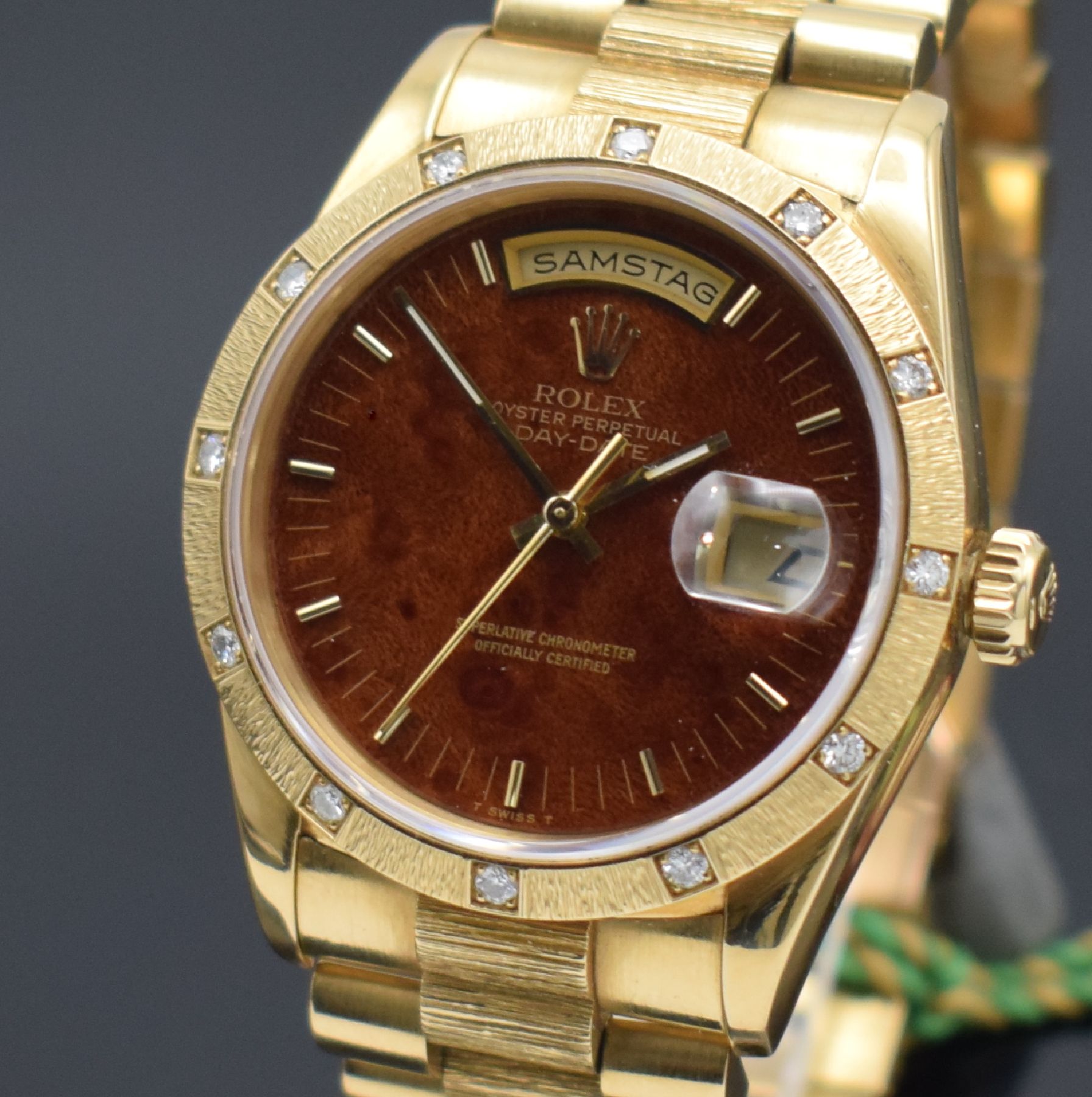 Detail e: ROLEX Oyster Perpetual Day-Date Herrenarmbanduhr in GG 750/000 Referenz 18248, Schweiz um 1990, Automatik, L-Serie, verschr. Oystergehäuse inkl. ...