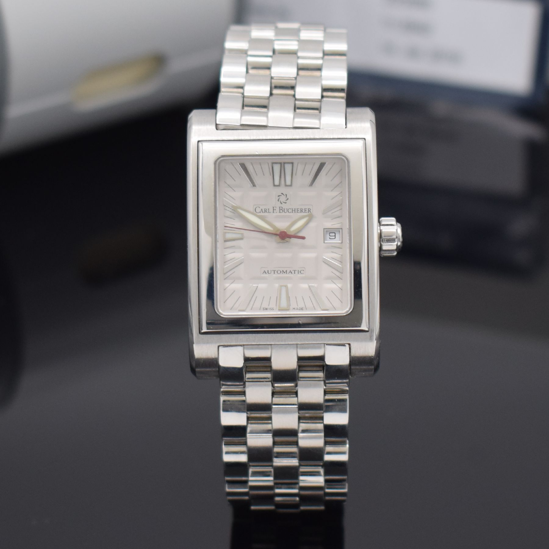 Detail b: CARL F. BUCHERER Antecedo Herrenarmbanduhr, Schweiz verk. lt. Garantie 06/2002, Automatik, Edelstahlgeh. inkl. Gliederband m. dopp. Faltschl., Boden ...