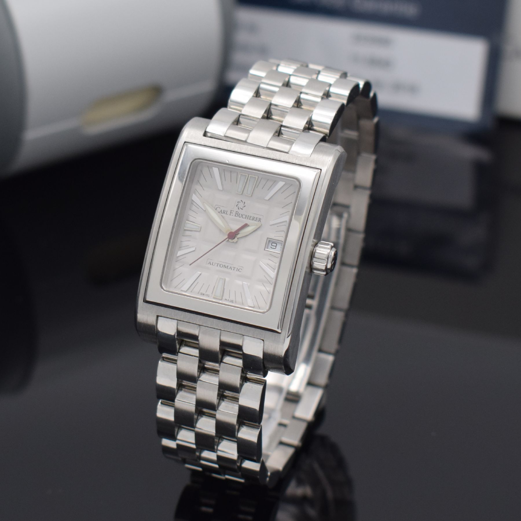 Detail d: CARL F. BUCHERER Antecedo Herrenarmbanduhr, Schweiz verk. lt. Garantie 06/2002, Automatik, Edelstahlgeh. inkl. Gliederband m. dopp. Faltschl., Boden ...