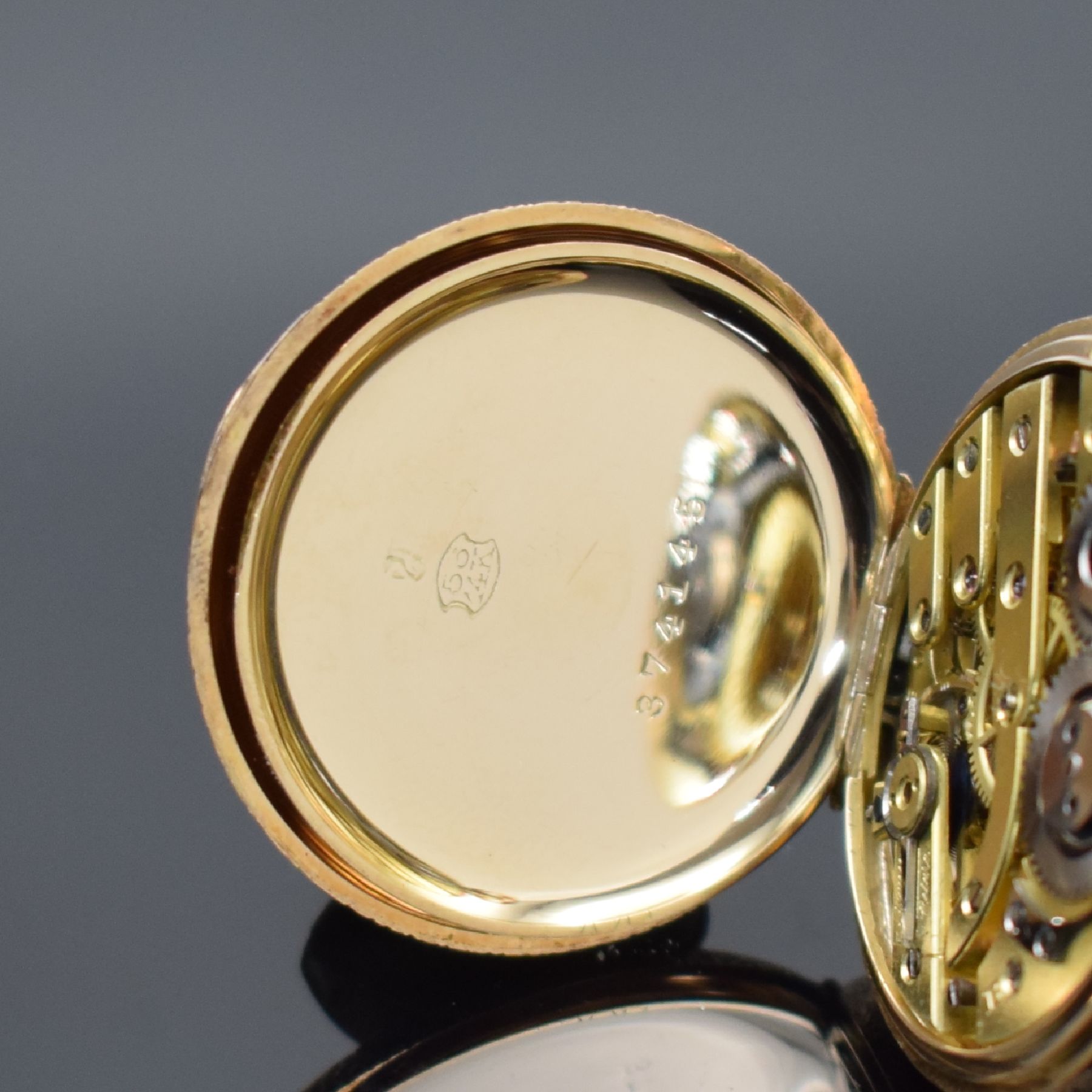 Detail g: BOREL FILS & CIE Savonette & 1 offene Damentaschenuhr in RoséG 585/000, Schweiz um 1890-1900, 1.) guill. 3 Deckel Goldgeh., Sprungdeckel floral ...
