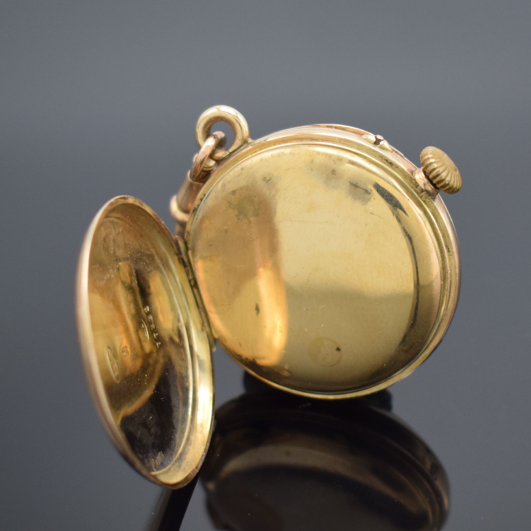 Detail l: BOREL FILS & CIE Savonette & 1 offene Damentaschenuhr in RoséG 585/000, Schweiz um 1890-1900, 1.) guill. 3 Deckel Goldgeh., Sprungdeckel floral ...