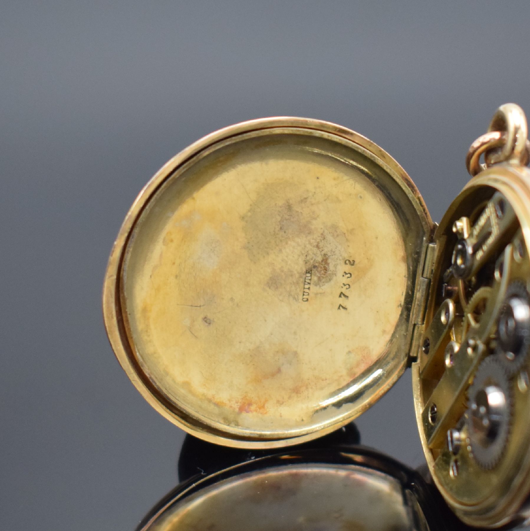Detail m: BOREL FILS & CIE Savonette & 1 offene Damentaschenuhr in RoséG 585/000, Schweiz um 1890-1900, 1.) guill. 3 Deckel Goldgeh., Sprungdeckel floral ...