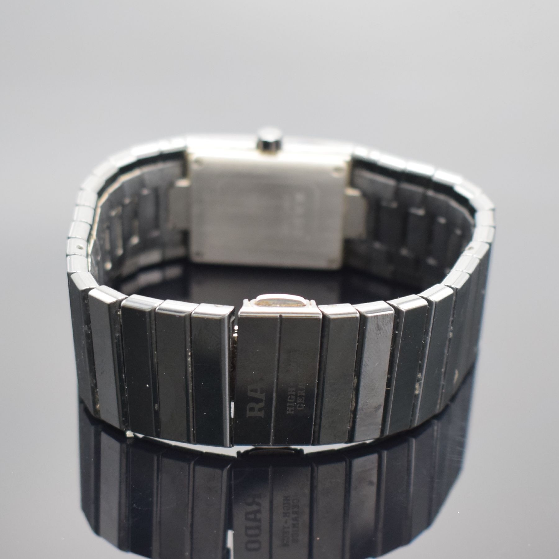 Detail d: RADO Diastar Herrenarmbanduhr mit Multifunktionsanzeige, Schweiz um 2008, quarz, Keramikgeh. mit aufges. Saphirgl., 4-fach verschr. Edelstahlboden, ...