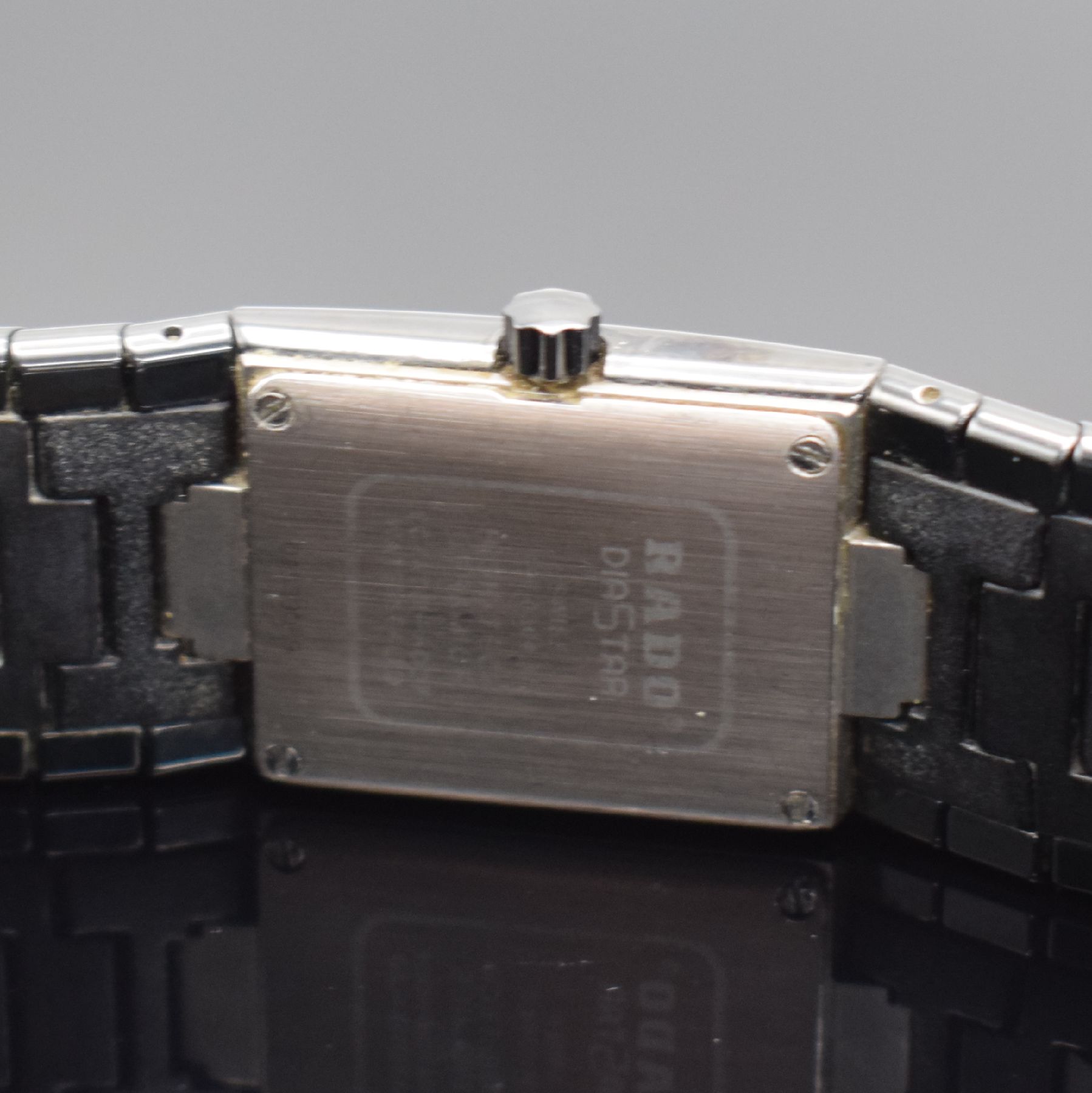 Detail e: RADO Diastar Herrenarmbanduhr mit Multifunktionsanzeige, Schweiz um 2008, quarz, Keramikgeh. mit aufges. Saphirgl., 4-fach verschr. Edelstahlboden, ...