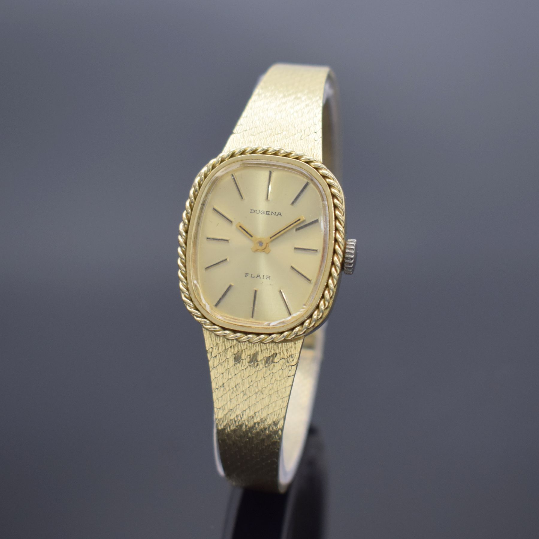 DUGENA Flair Damenarmbanduhr in GG 585/000, Deutschland/Schweiz um 1970, Handaufzug, 2- teil. Geh., Boden aufgedr., Milanaiseband in GG 585/000, ...