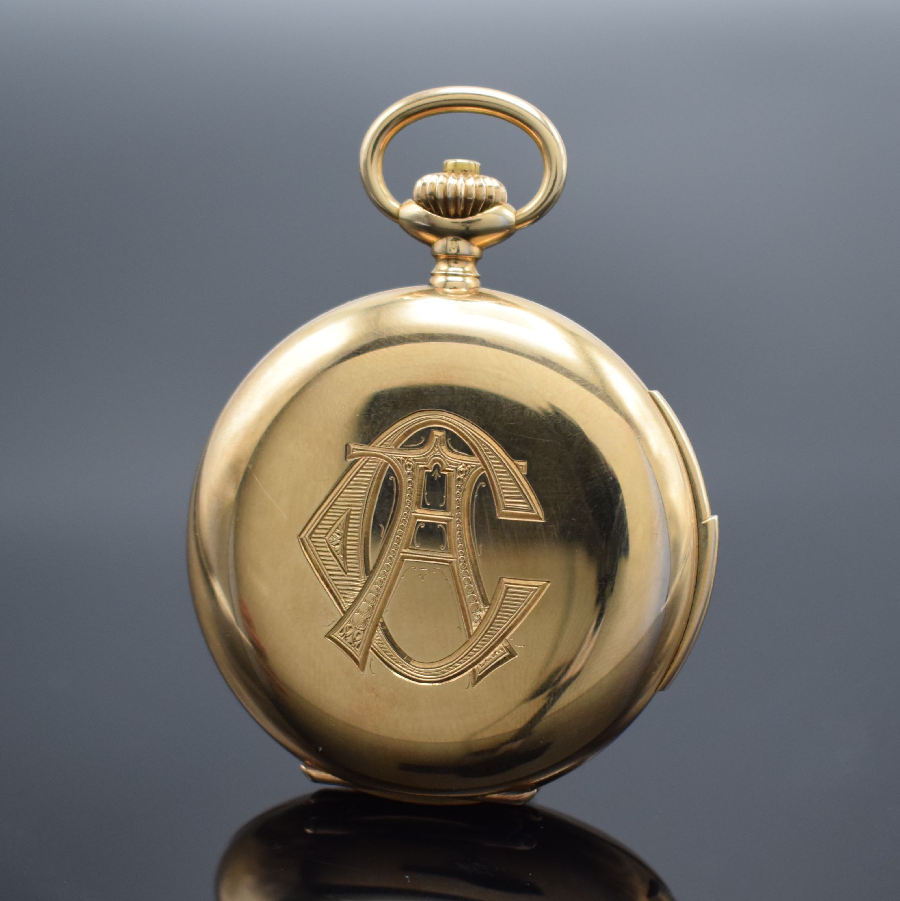 Detail b: A. EPPNER & Co Breslau Herrensavonette mit Minutenrepetition in GG 585/000, Schweiz um 1910, glattes 3-Deckel Goldgeh., Monogramm auf d. Sprungdeckel ...