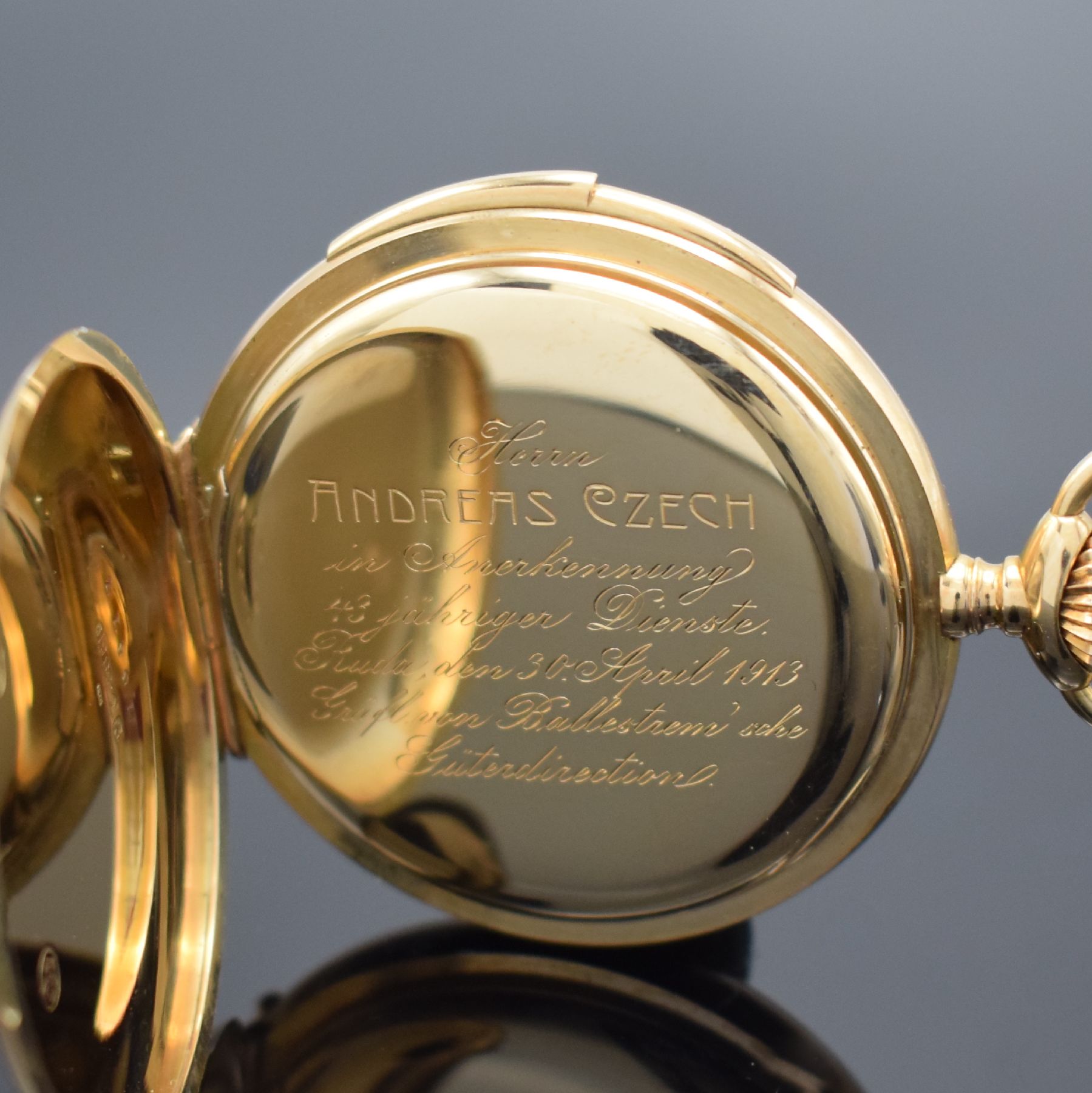 Detail e: A. EPPNER & Co Breslau Herrensavonette mit Minutenrepetition in GG 585/000, Schweiz um 1910, glattes 3-Deckel Goldgeh., Monogramm auf d. Sprungdeckel ...