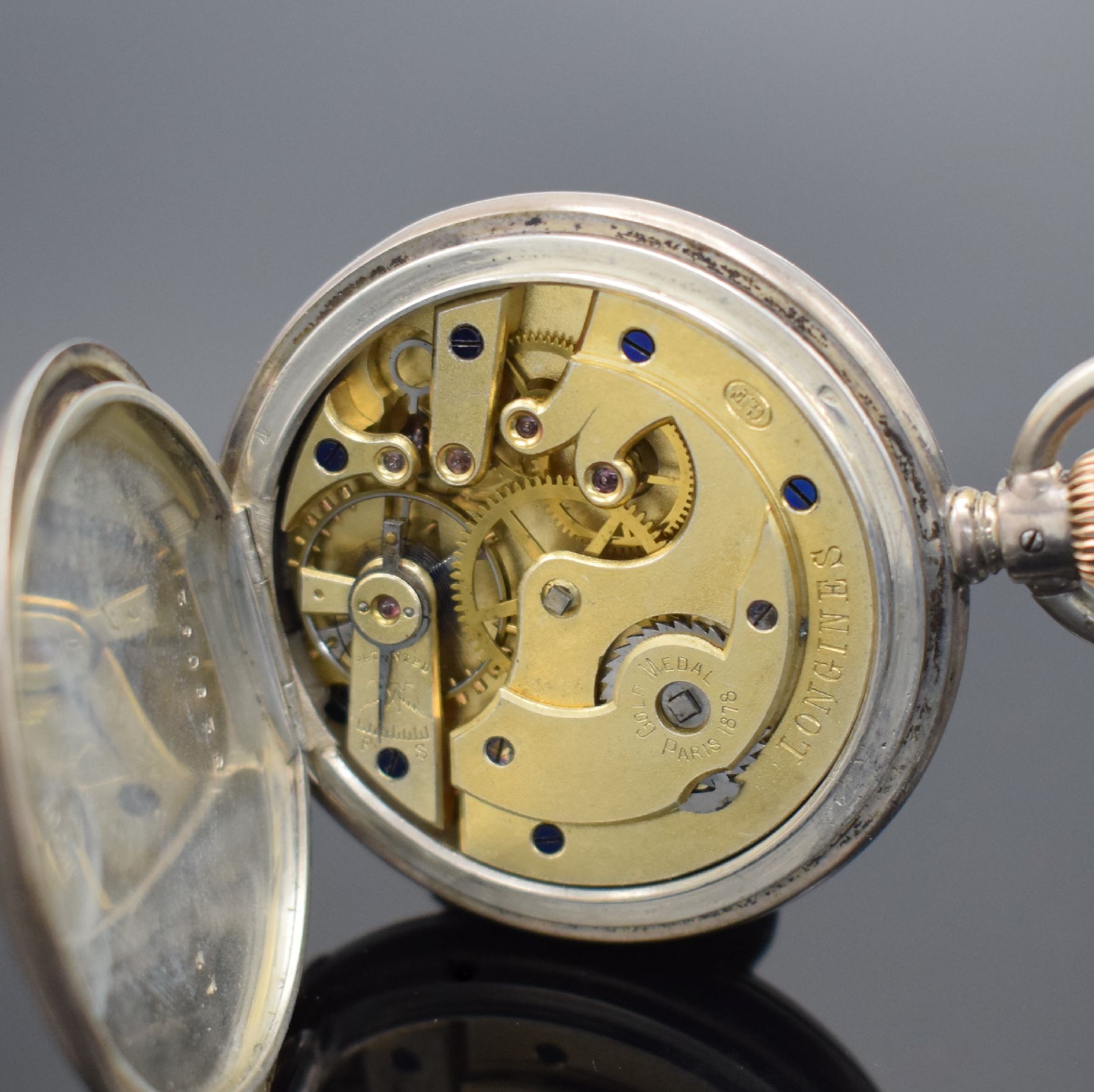 Detail g: LONGINES frühe Herrensavonette in Silber, Schweiz um 1880 (Gründung 1867), grav. & guill. Geh. berieben/dell., Emailzifferbl. riss., kl. Sek. b. 6, ...