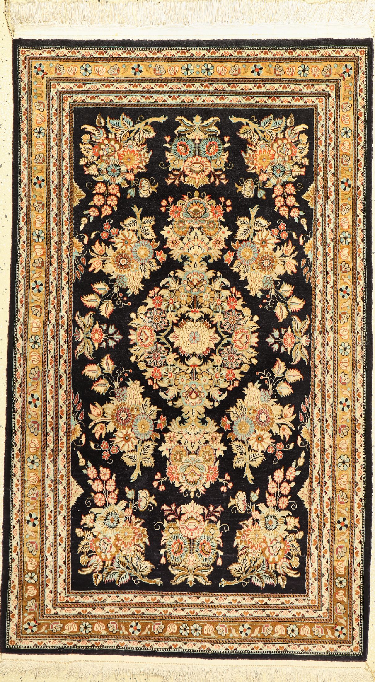 Ghom Seide, Persien, ca. 60 Jahre, reine Naturseide, ca. 137 x 82 cm, EHZ: 2