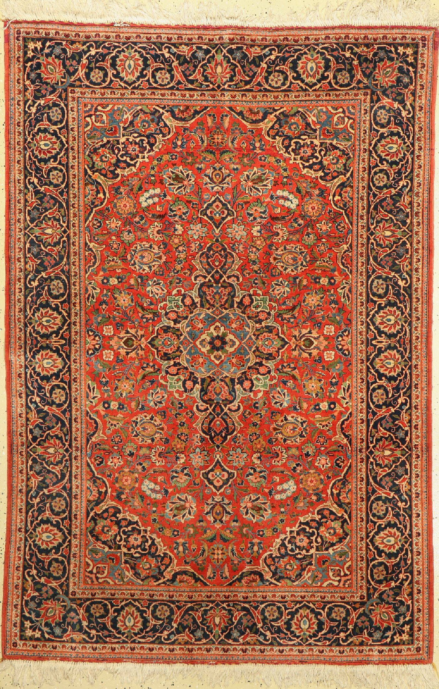 Keschan Kork alt, Persien, um 1950, Korkwolle auf Baumwolle, ca. 200 x 136 cm, EHZ: 2-3,(minimaler Mottenfraß am Rand) ,gereinigt.