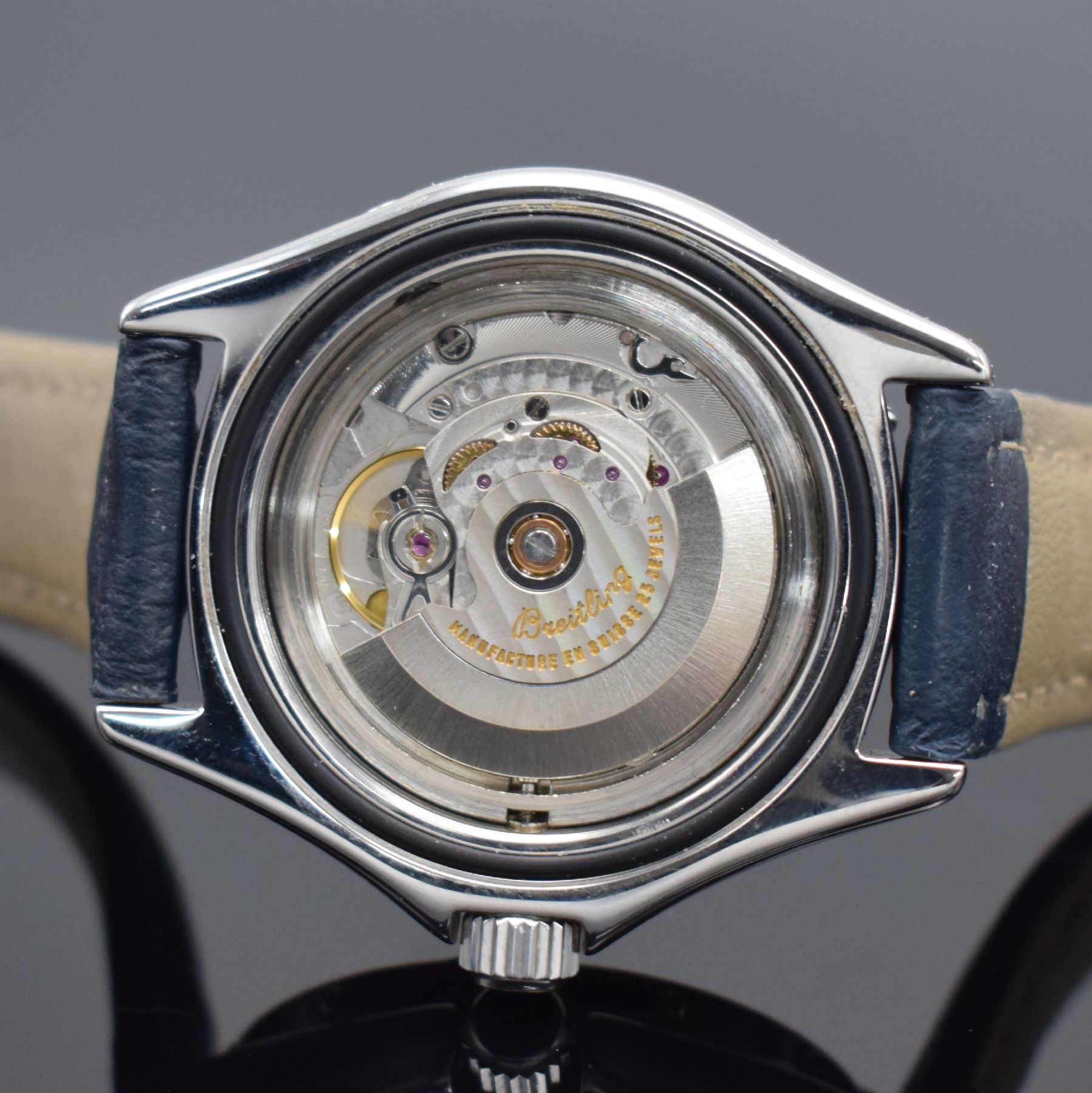 Detail g: BREITLING Superocean Herrenarmbanduhr in Edelstahl, Schweiz um 1995, Automatik, Ref. A17040, eins. drehbare Lunette m. 60er-Tlg., Glas verkr., ...