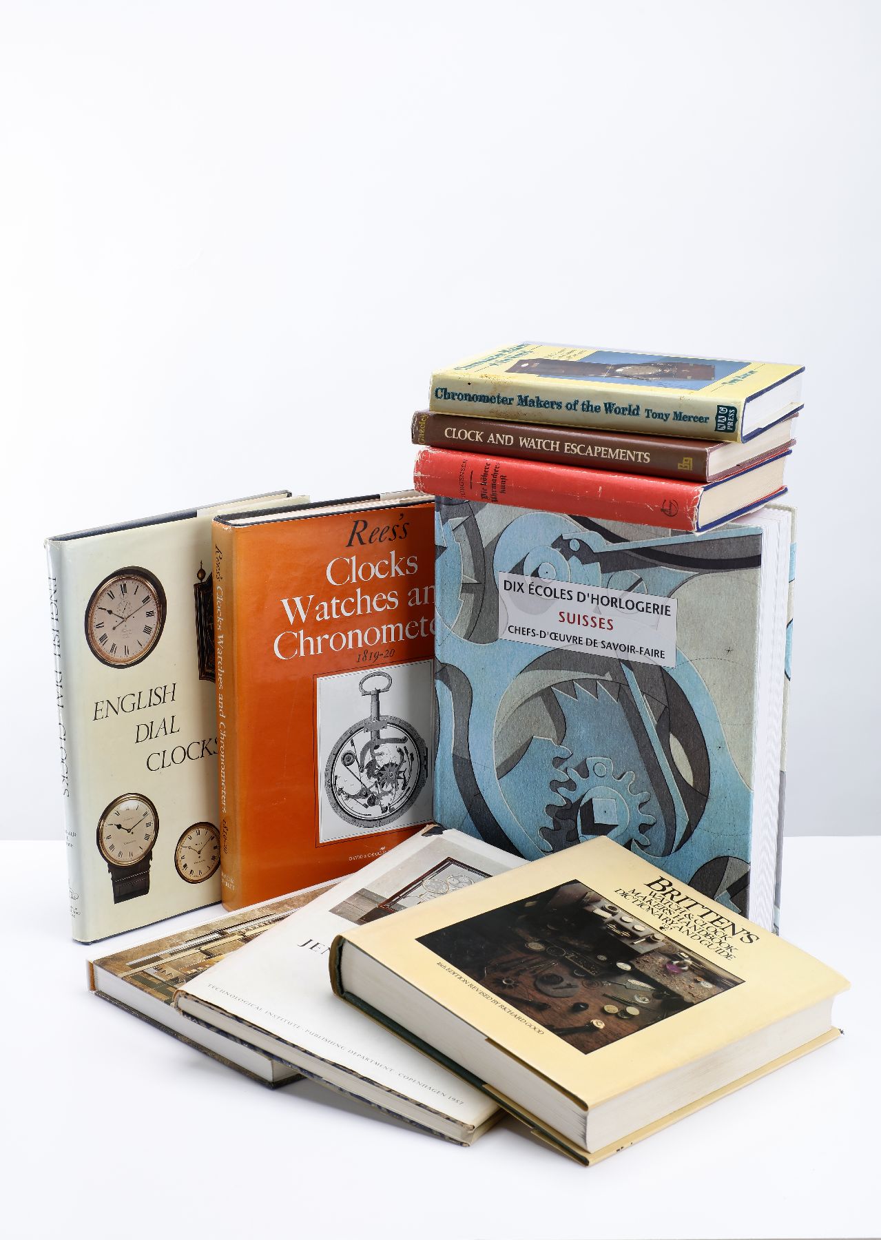 DIX ÉCOLES D'HORLOGERIE SUISSES & 8 weitere Uhren-Fachbücher, im Einzelnen: 1. ENGLISH DIAL CLOCKS - Ronald E. Rose 2. CLOCK AND WATCH ...