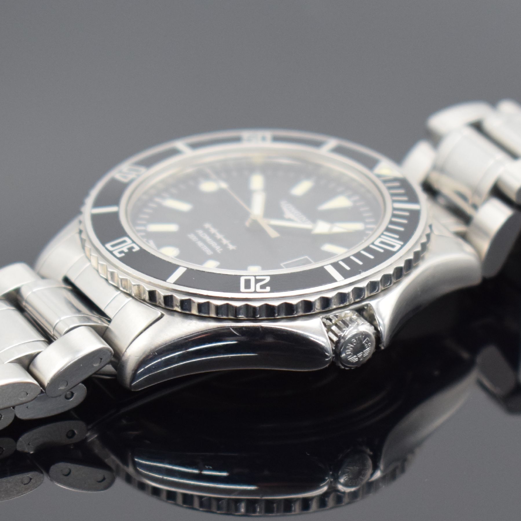 Detail d: LONGINES Herrenarmbanduhr Admiral 5 Stars Referenz 7463, Automatik, Edelstahlgeh. inkl. Gliederband m. Faltschl., Boden & Krone verschr., Krone zu ...