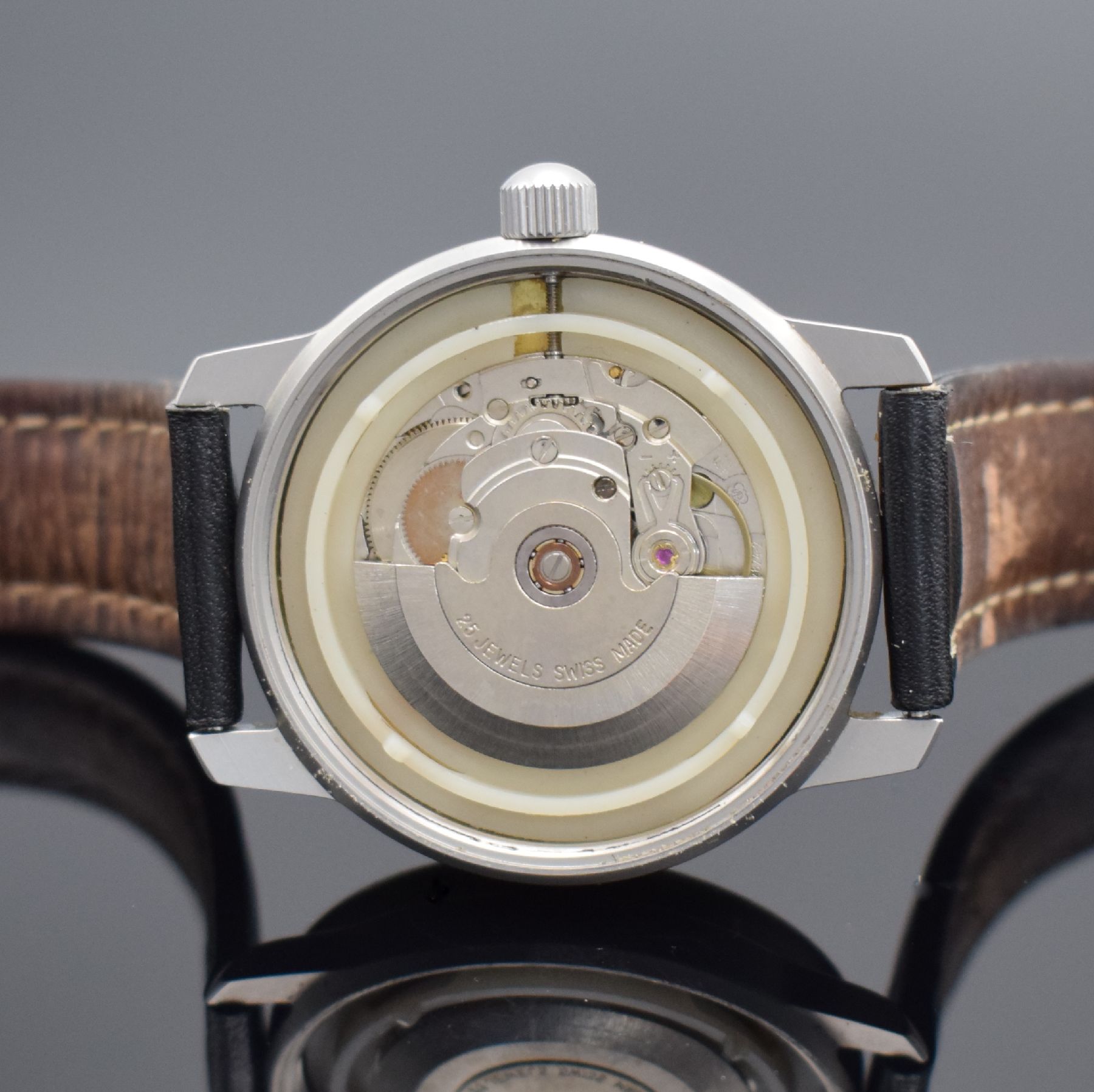 Detail e: FORTIS Flieger-Herrenarmbanduhr, Automatik, Ref. 595.10.46, matt. Edelstahlgeh. inkl. Lederband m. orig. Dornschl., Boden & Krone verschr., ...