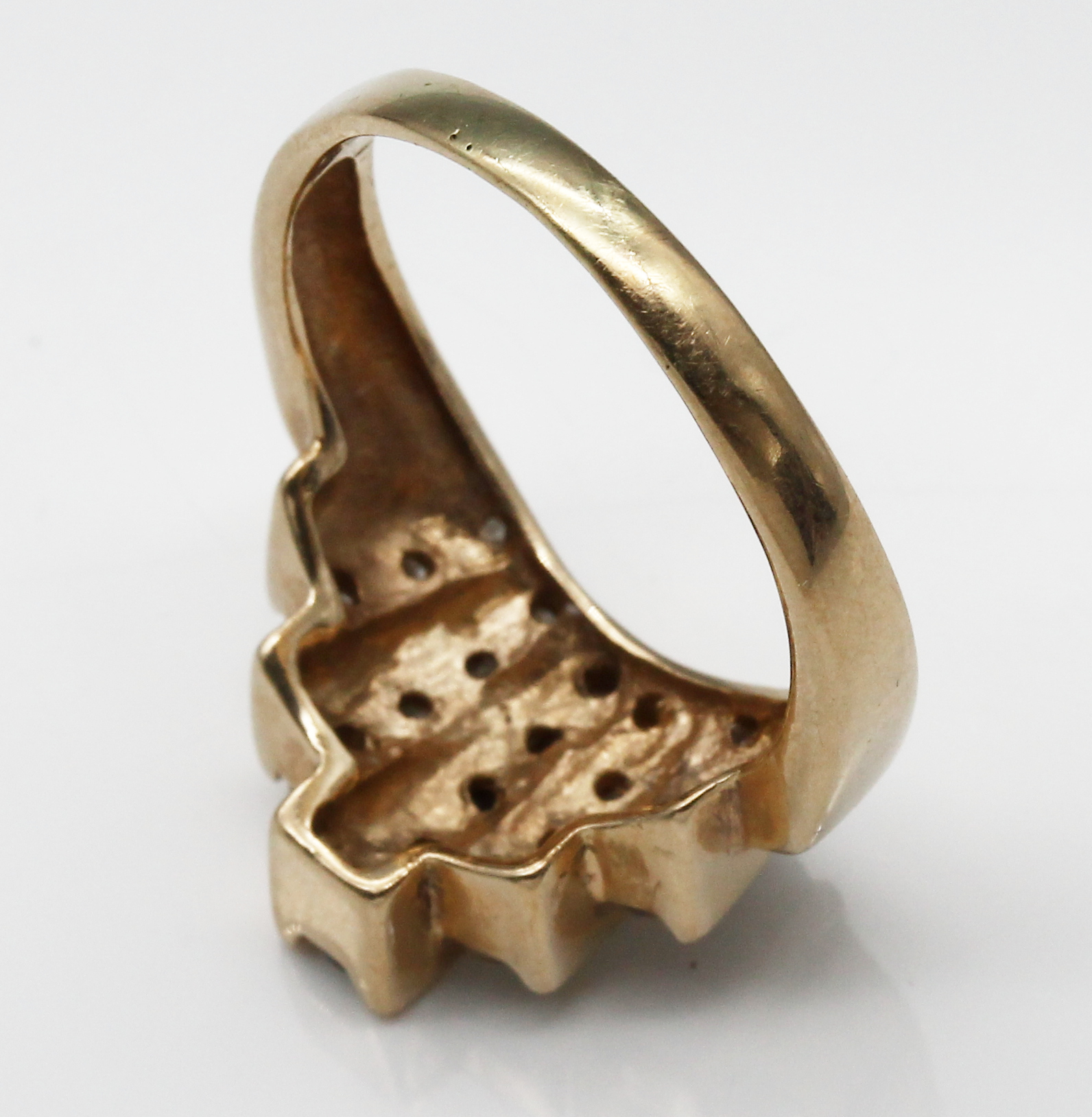 Detail b: 10 kt Gold Brillant-Ring, GG 417/000, 19 Brillanten zus. ca. 1.0 ct l.get.Weiß/p, RW 58, total ca. 5.7 g