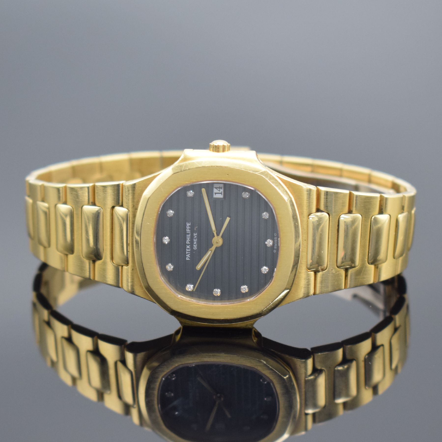 Detail b: PATEK PHILIPPE Nautilus feine und seltene Mediumarmbanduhr in GG 750/000 Ref. 3900/1, Design von Gerald Genta, quarz, 2-tlg. Gehäuse seitlich über ...