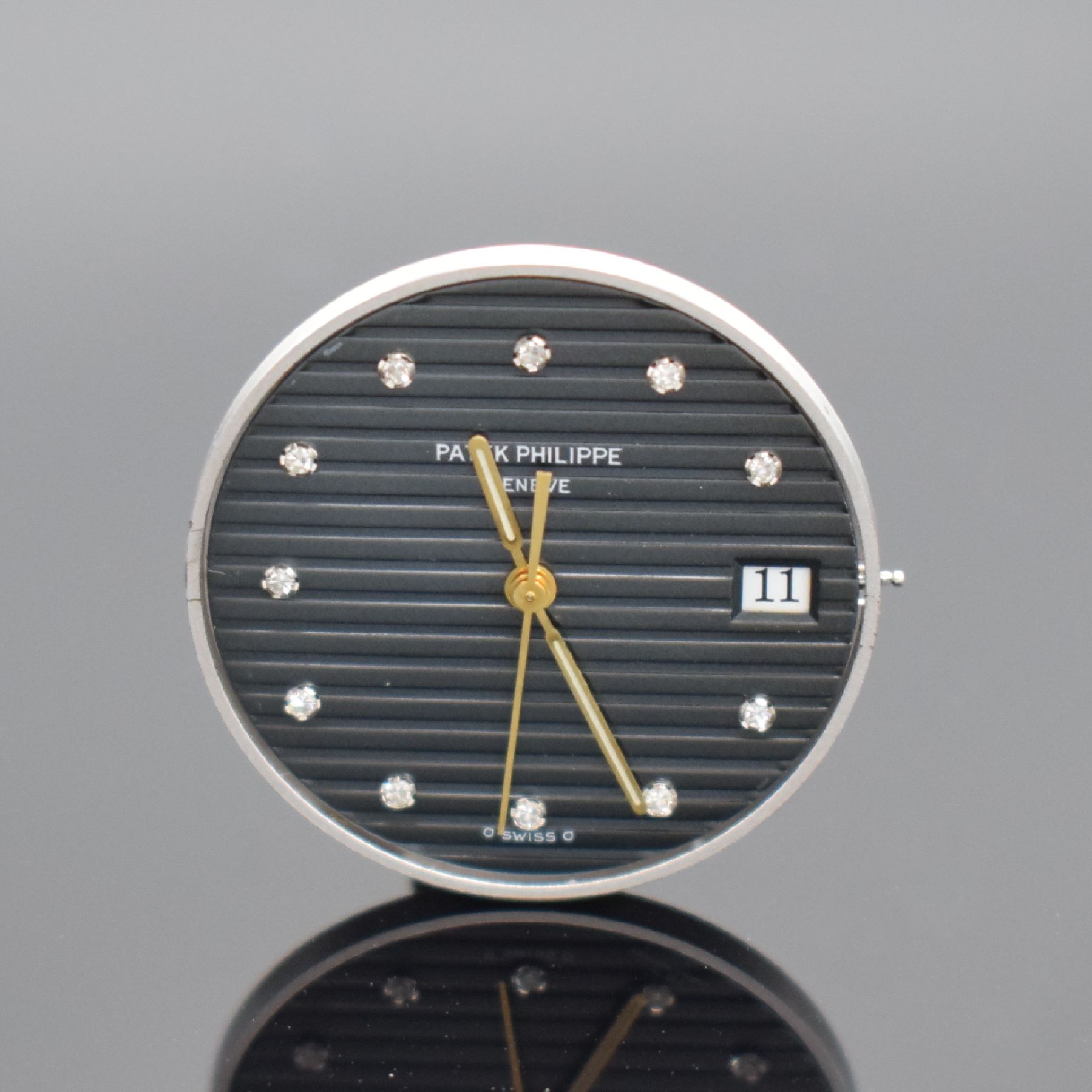 Detail j: PATEK PHILIPPE Nautilus feine und seltene Mediumarmbanduhr in GG 750/000 Ref. 3900/1, Design von Gerald Genta, quarz, 2-tlg. Gehäuse seitlich über ...