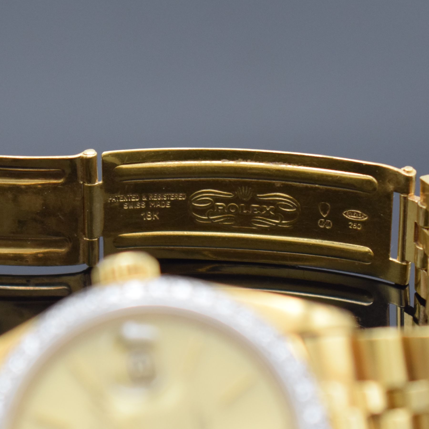 Detail e: ROLEX Herrenarmbanduhr Oyster Perpetual Datejust in GG 750/000 Referenz 16018, Schweiz um 1980, Automatik, verschr. Gehäuse, gestiftetes / nicht ...