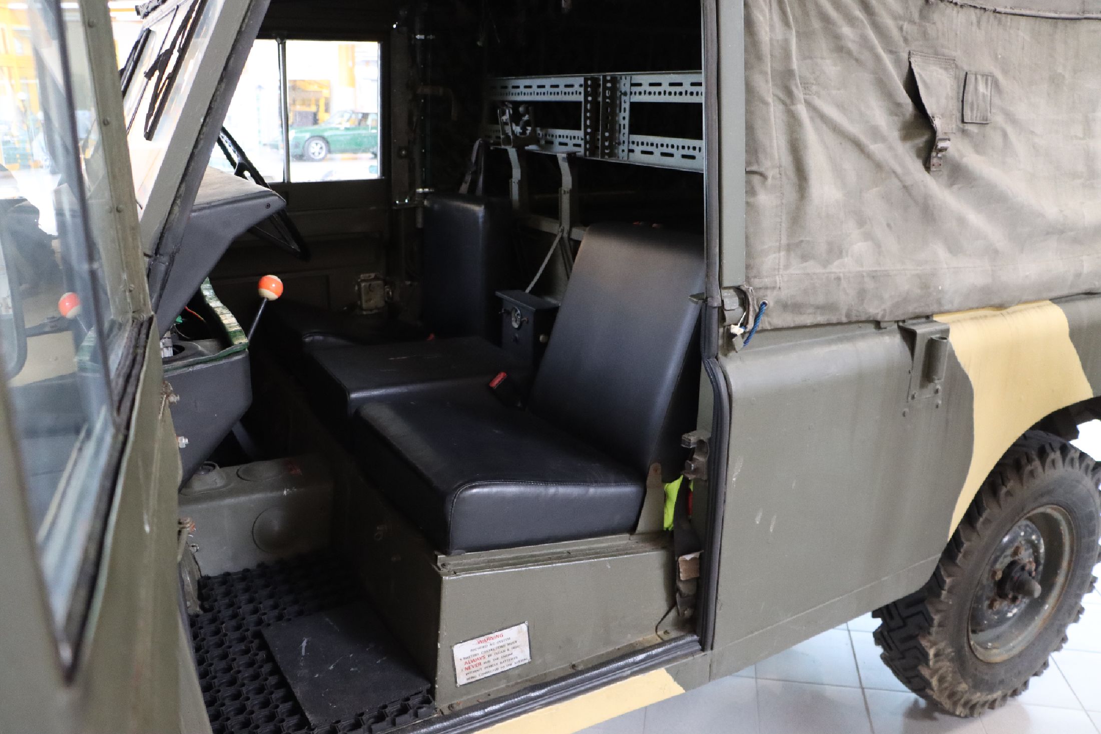 Detail g: Land Rover Serie III 109, Fahrgestellnummer: SALLBCAH1AA198079, EZ 07/1983, Fahrzeughalter unbekannt, Laufleistung ca. 65.816 miles abgelesen, ...