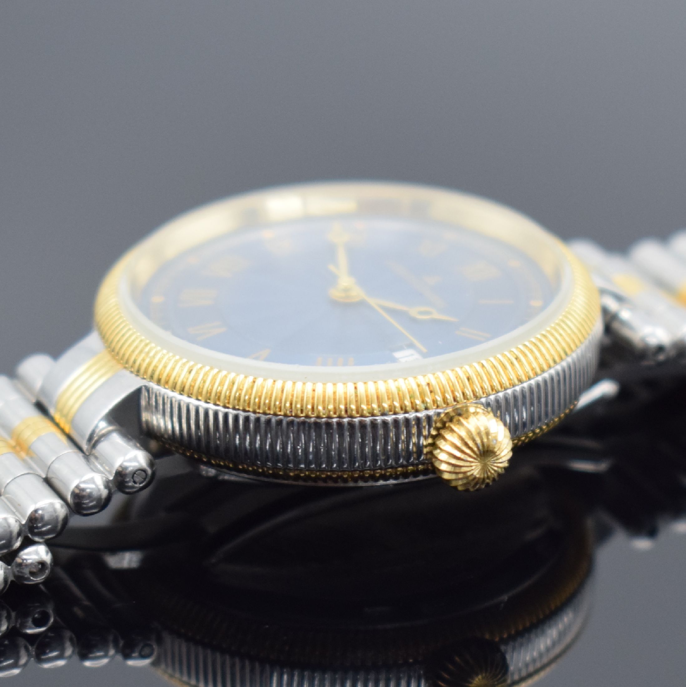 Detail c: JACQUES LEMANS Herrenarmbanduhr in Stahl/Gold, Schweiz um 2000, Automatik, geriffeltes Geh. & Lünette, Boden verschr., neutr. Stahlband m. dopp. ...