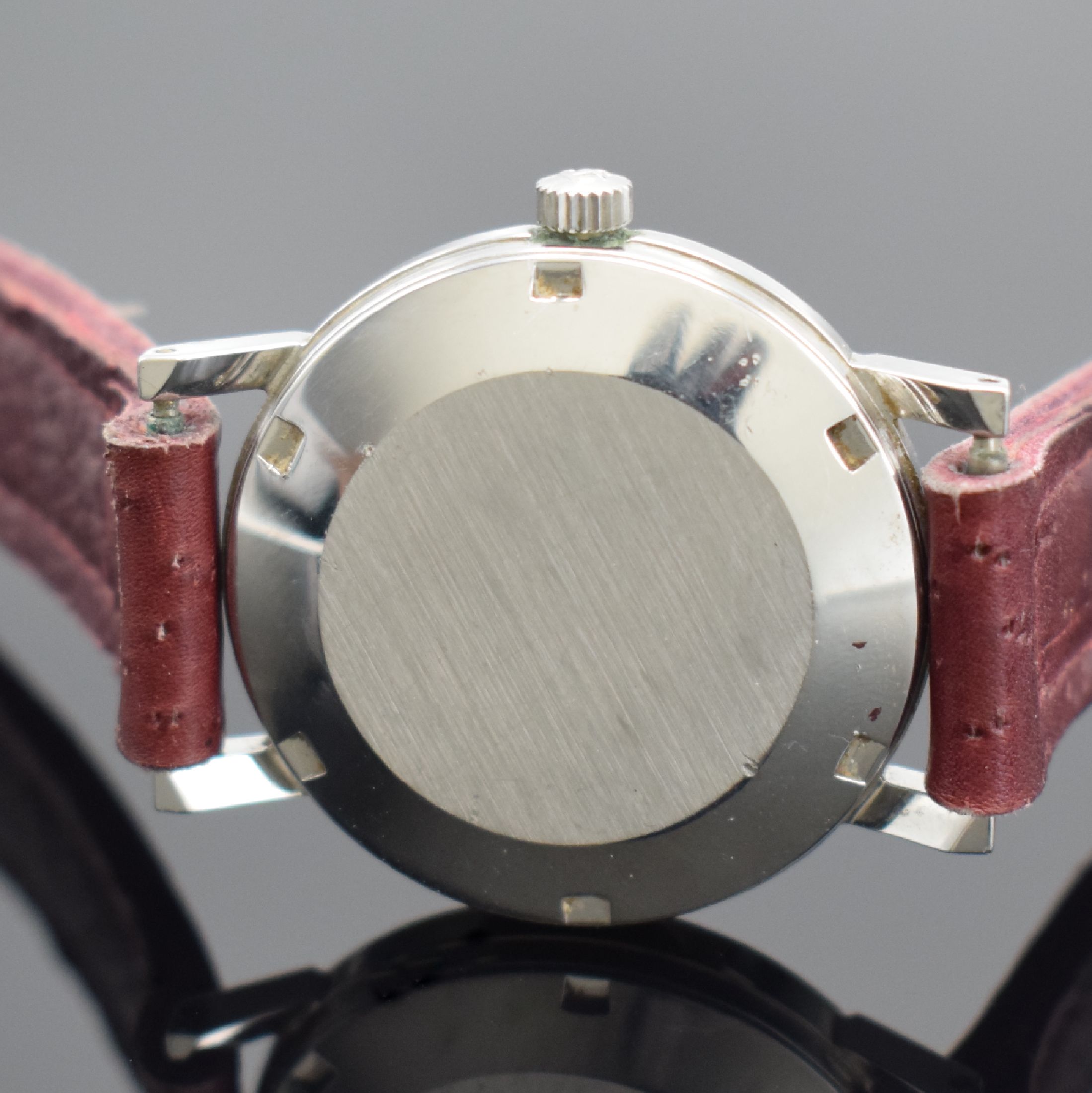 Detail c: TISSOT Seastar Herrenarmbanduhr in Stahl, Schweiz um 1970, Automatik, verschr. Boden, silb. Zifferbl. m. aufgel. Std.-Ind., silb. Leuchtzeiger, Datum ...