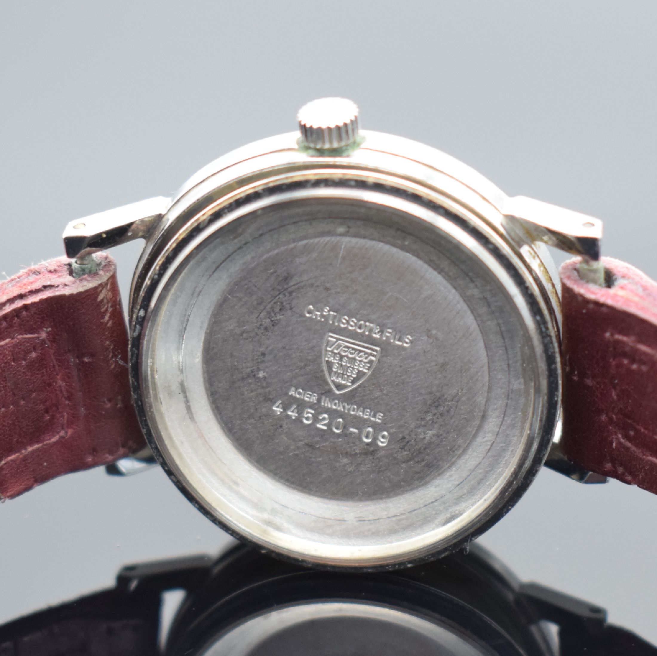 Detail f: TISSOT Seastar Herrenarmbanduhr in Stahl, Schweiz um 1970, Automatik, verschr. Boden, silb. Zifferbl. m. aufgel. Std.-Ind., silb. Leuchtzeiger, Datum ...