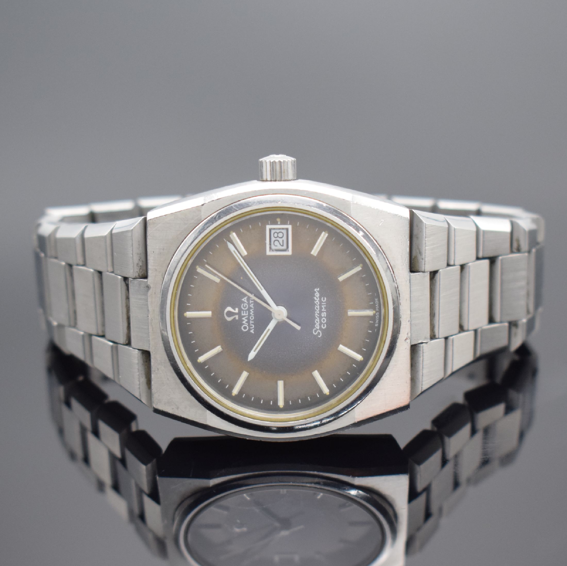 Detail b: OMEGA Seamaster Cosmic Herrenarmbanduhr in Stahl, Schweiz um 1971, Automatik, Ref. 366 0838, verschr. Boden m. Seamaster-Logo, orig. Gliederband, ...