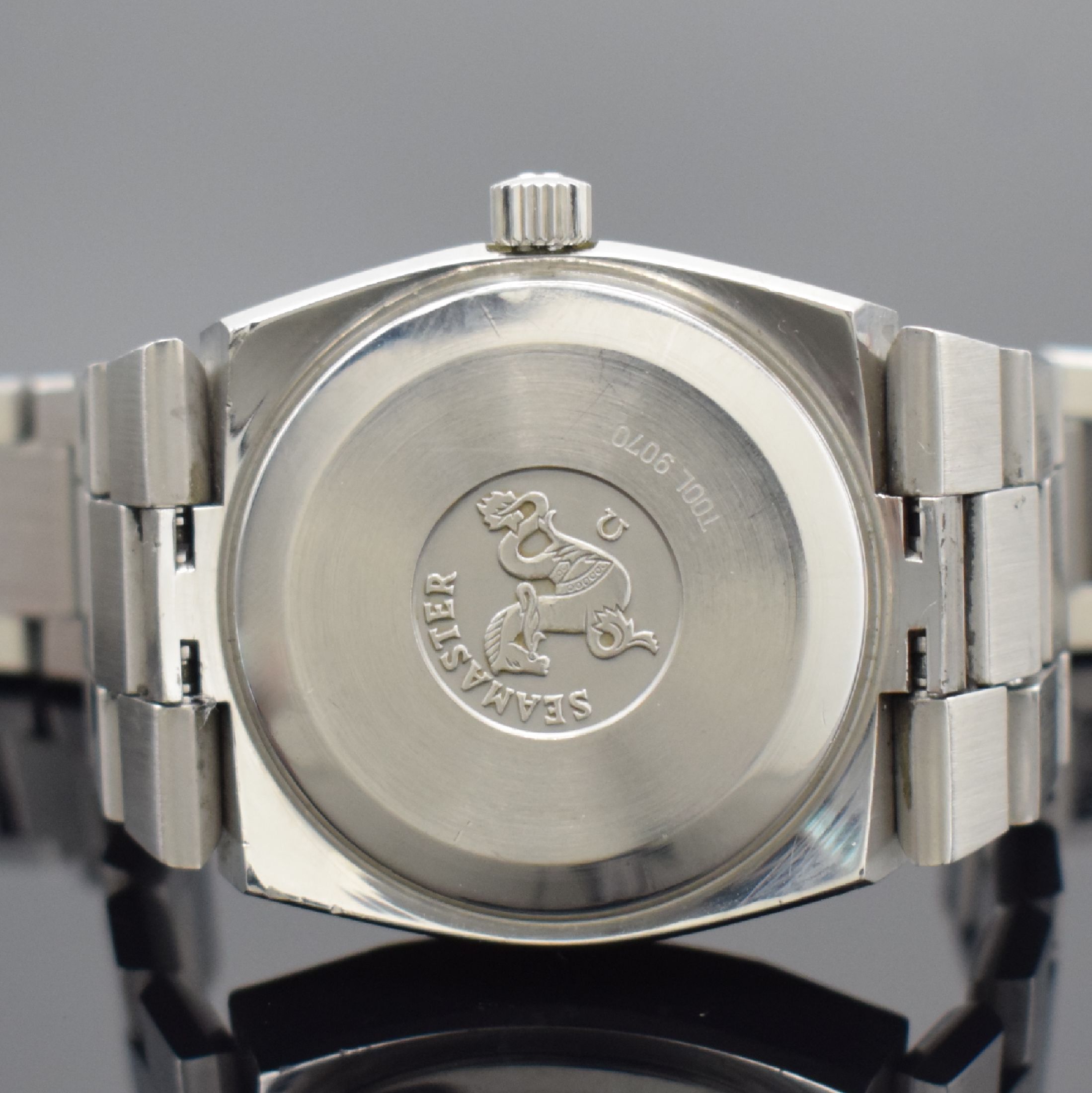 Detail e: OMEGA Seamaster Cosmic Herrenarmbanduhr in Stahl, Schweiz um 1971, Automatik, Ref. 366 0838, verschr. Boden m. Seamaster-Logo, orig. Gliederband, ...