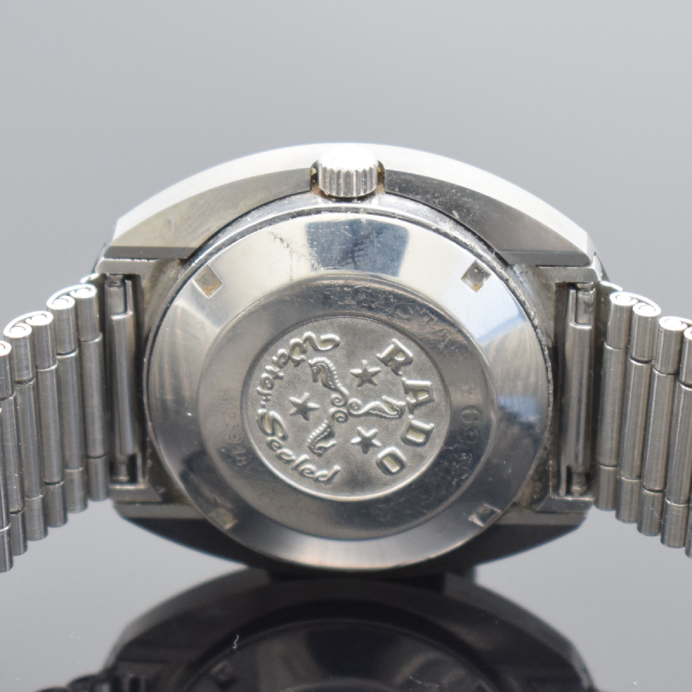 Detail d: RADO Diastar Herrenarmbanduhr in Stahl, Schweiz verk. lt. beil. Garantiekarte 06/1975, Automatik, Ref. 8-625.0008.3, Boden verschr., orig. Stahlband ...
