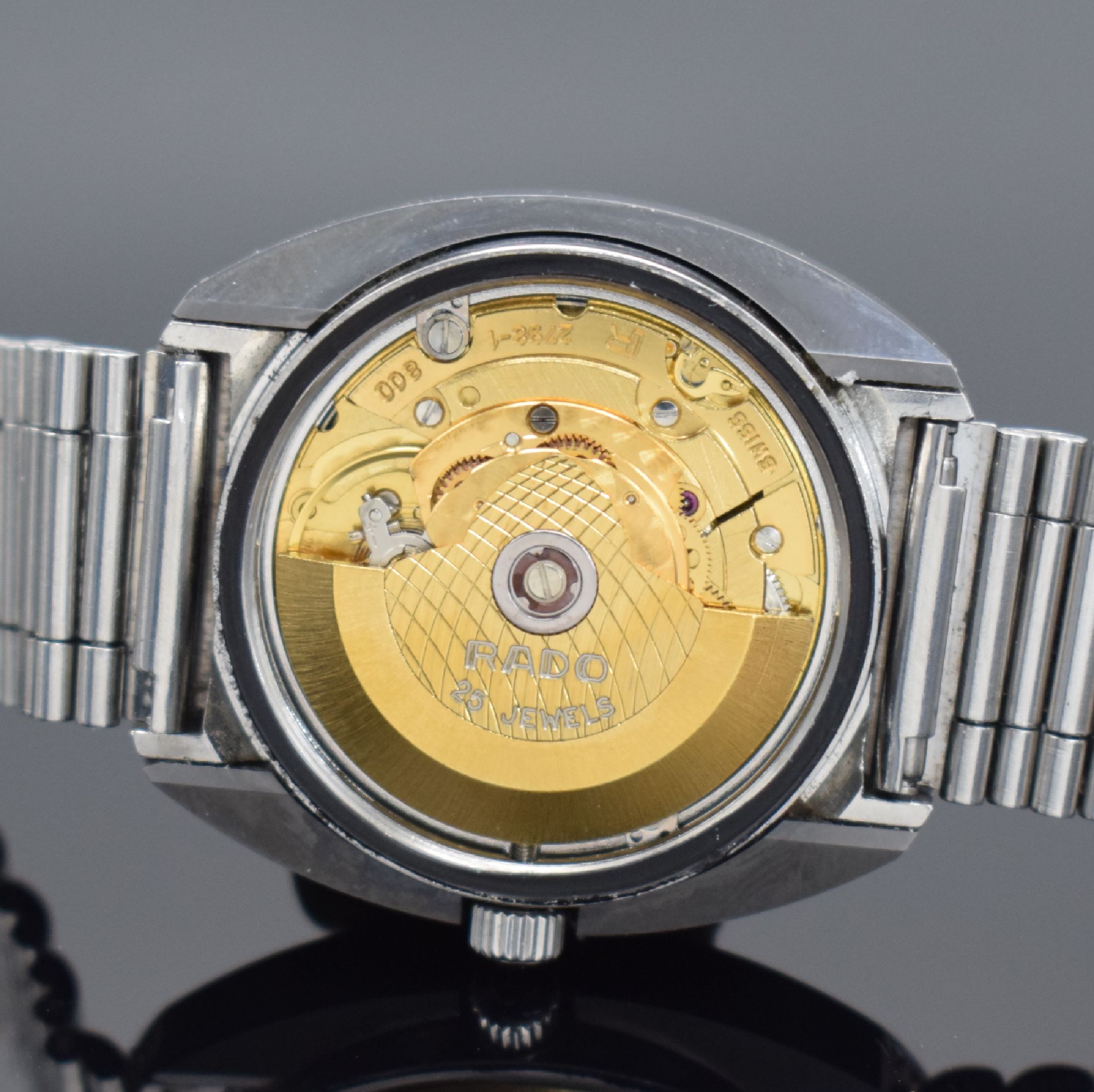 Detail f: RADO Diastar Herrenarmbanduhr in Stahl, Schweiz verk. lt. beil. Garantiekarte 06/1975, Automatik, Ref. 8-625.0008.3, Boden verschr., orig. Stahlband ...