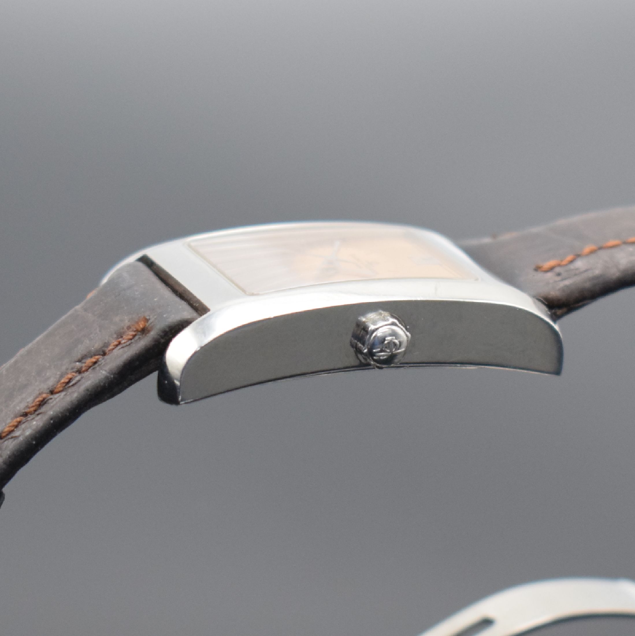 Detail c: BAUME & MERCIER Hampton Armbanduhr in Stahl, Schweiz um 1995, Automatik, Ref. MV045120, Boden aufgedr., neutr. Lederband m. orig. Faltschl., ...