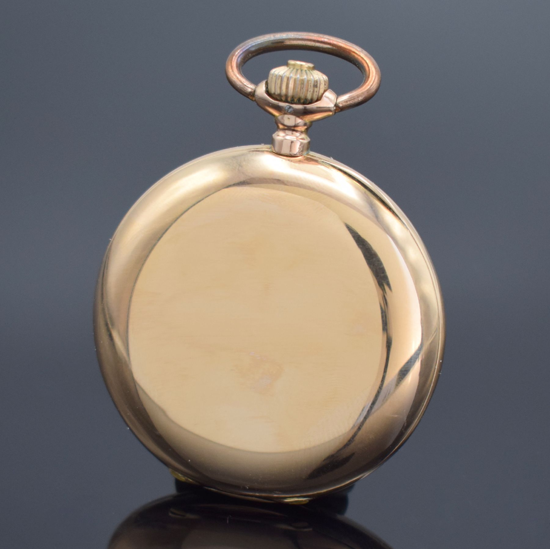 Detail c: LONGINES Herrensavonette in RG 585/000, Schweiz um 1900, glattes 2-Deckel-Goldgeh., 2 -tlg. Emailzifferbl. riss., verg. Präzisionswerk, 16 St., ...