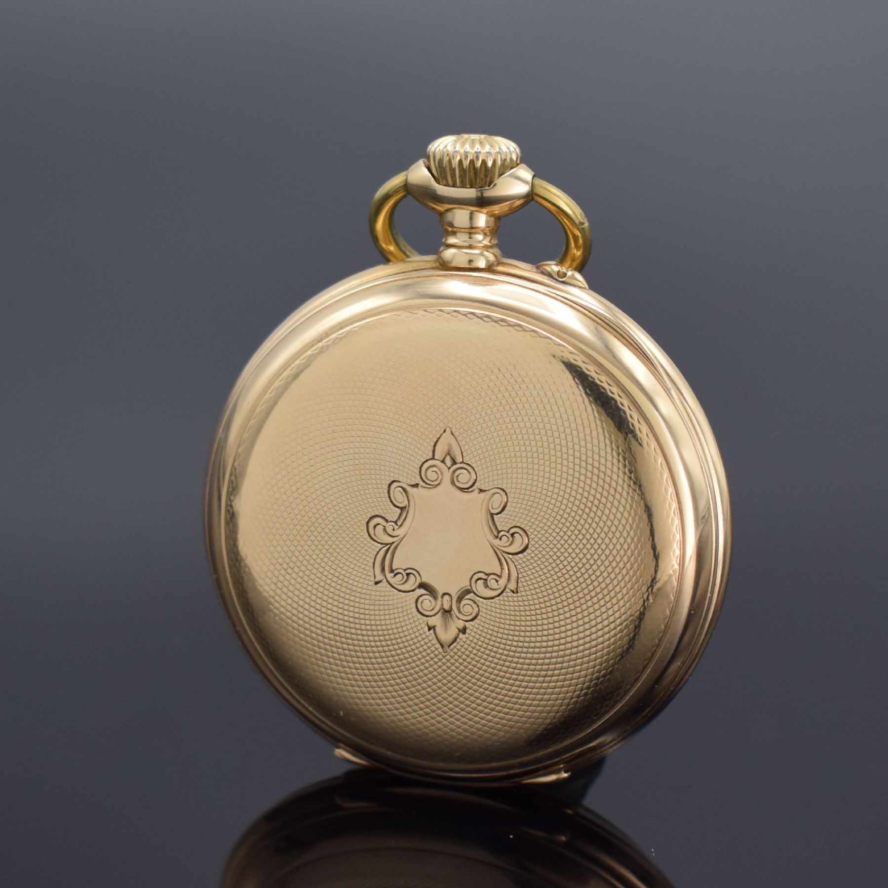 Detail a: VACHERON & CONSTANTIN offene Herrentaschenuhr in RG 585/000, Schweiz um 1895, guill. Geh. dell., sign. Cuvette verg., 2-tlg. Emailzifferbl., röm. ...
