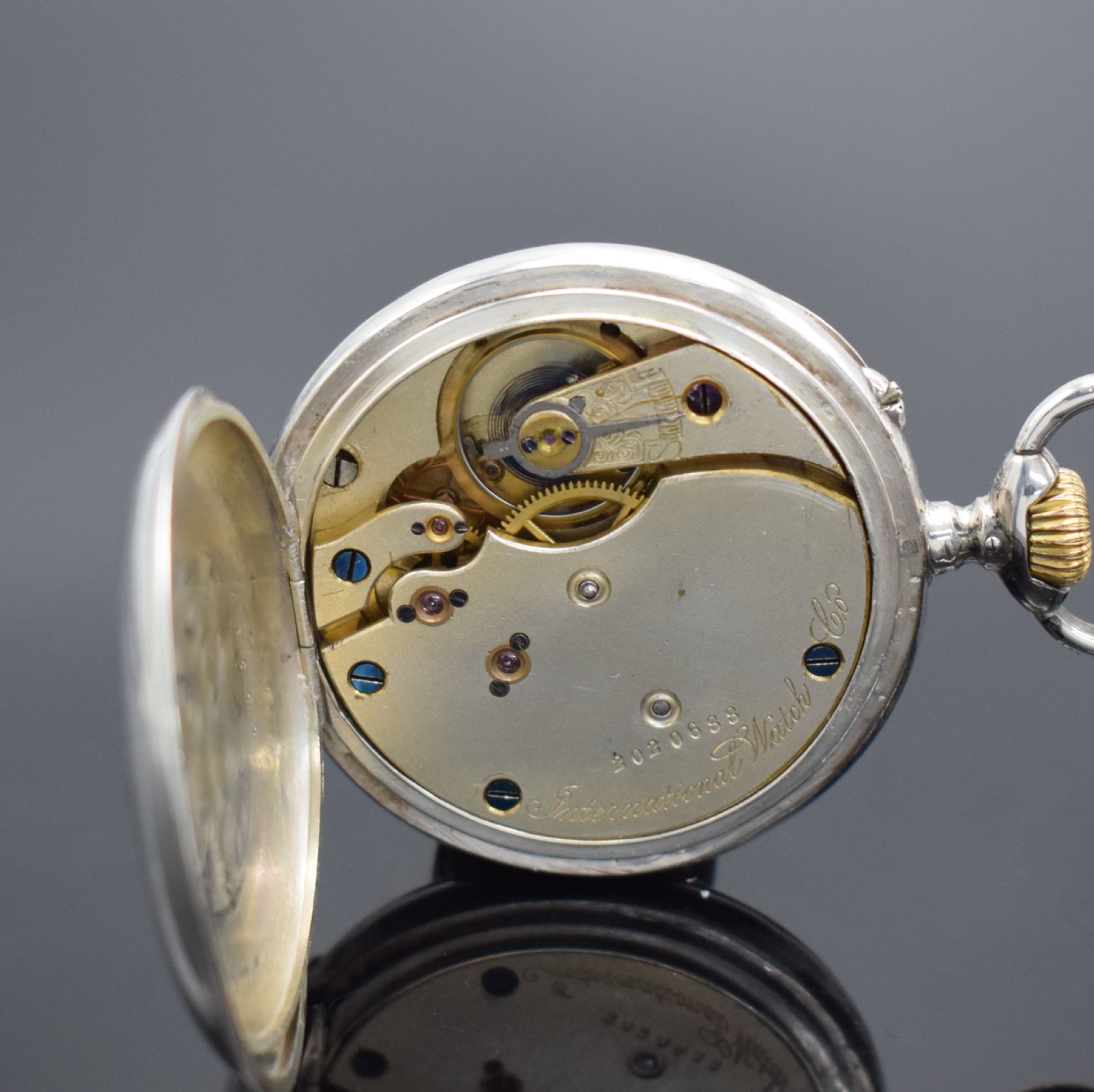 Detail e: IWC sehr seltene frühe Taschenuhr in Silber, Schweiz um 1888, offenes glattes Geh. dell., Emailzifferbl. riss./besch., kl. Sek. b. 6, Zeiger ...