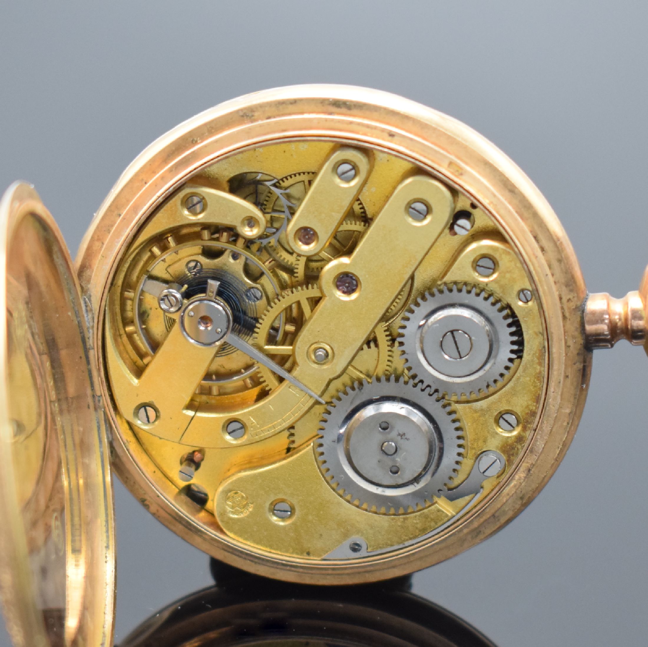 Detail g: MONOPOL / DÜRRSTEIN Halbsavonette in RoséG 585/000, Schweiz um 1900, grav. 3-Deckel Goldgeh. dell., Rückdeckel m. Monogrammspiegel, Sprungdeckel ...