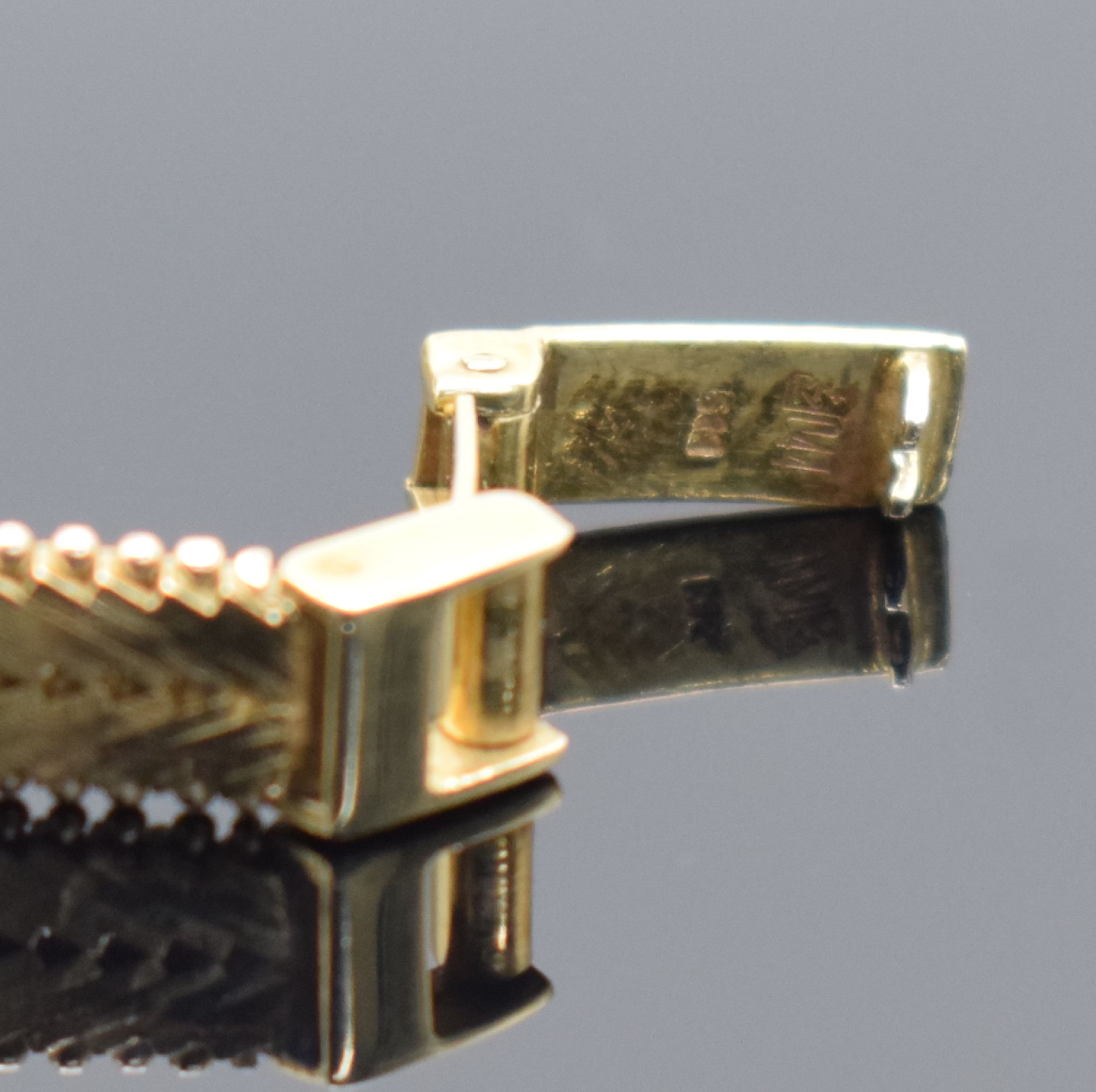 Detail b: ANKER Damenarmbanduhr mit Diamantbesatz in GG 585/000, Schweiz um 1970, Handaufzug, GG 585/000 Armband, Boden aufgedr., silb. Zifferbl. pat., aufgel. ...