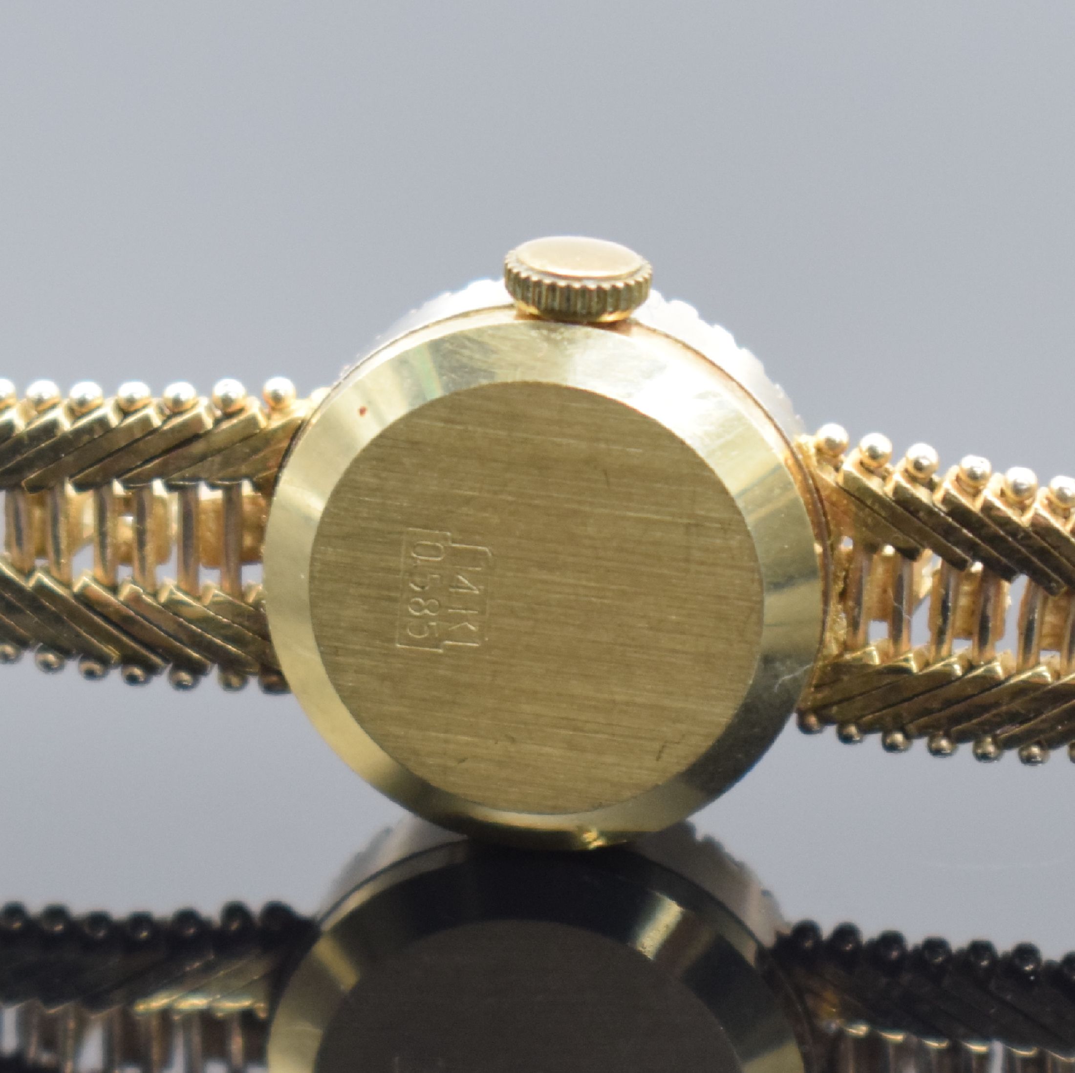 Detail c: ANKER Damenarmbanduhr mit Diamantbesatz in GG 585/000, Schweiz um 1970, Handaufzug, GG 585/000 Armband, Boden aufgedr., silb. Zifferbl. pat., aufgel. ...