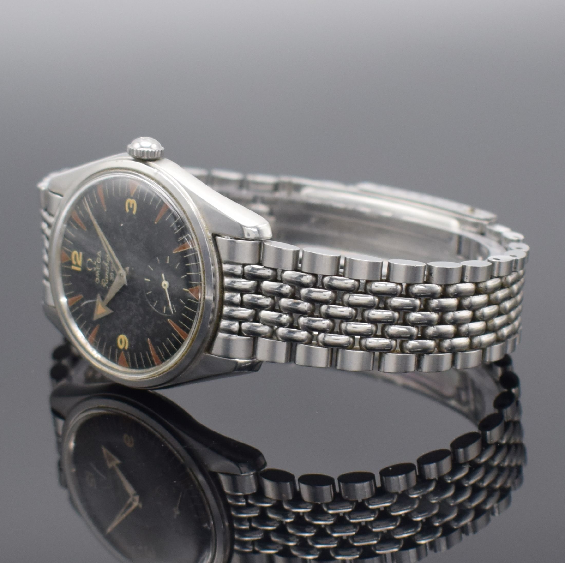 Detail b: OMEGA Ranchero Referenz 2990 seltene unpolierte Herrenarmbanduhr in Stahl, Schweiz um 1960, Handaufzug, 2 tlg. Geh., Boden aufgedr., orig. Krone & ...