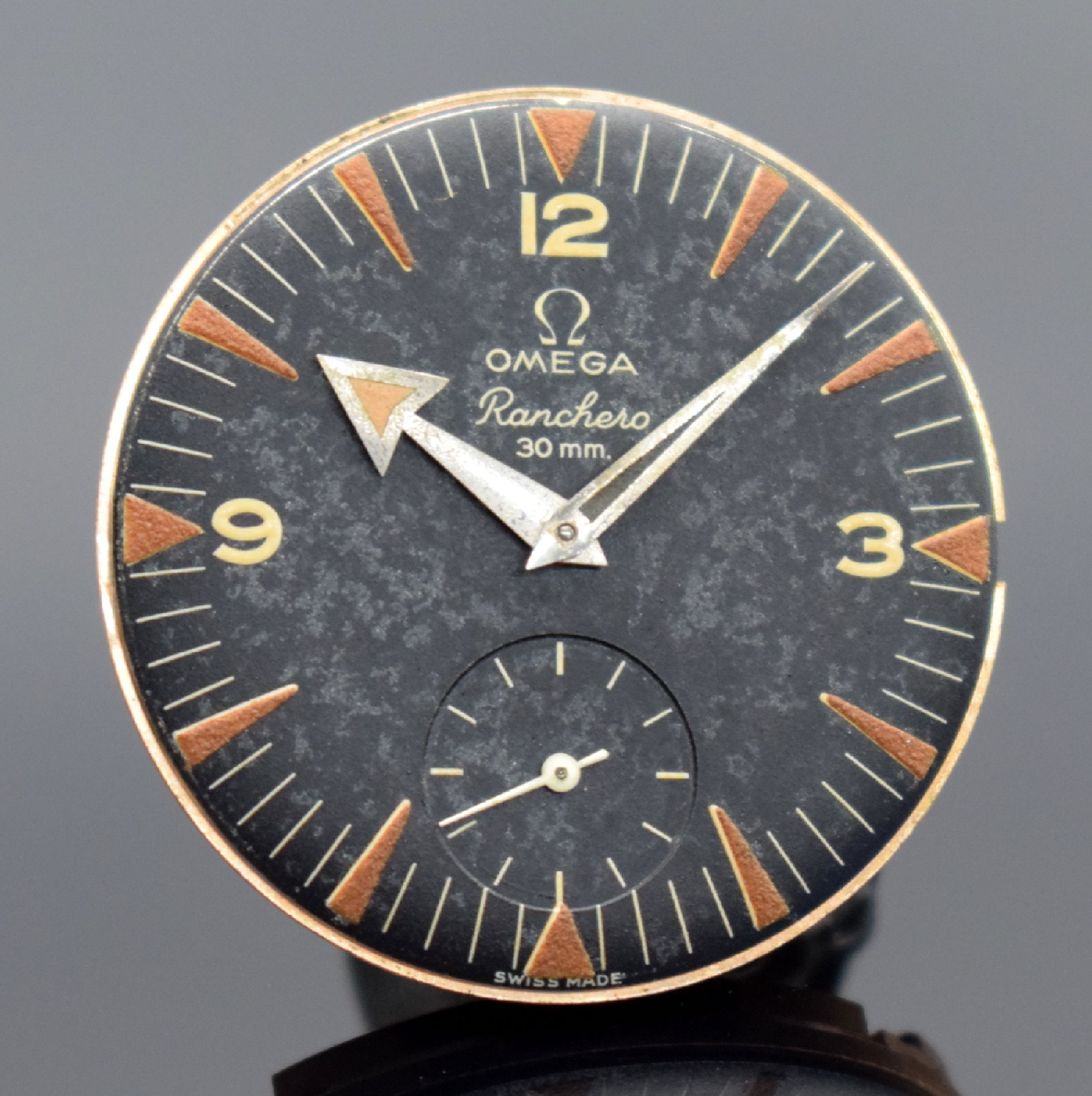 Detail g: OMEGA Ranchero Referenz 2990 seltene unpolierte Herrenarmbanduhr in Stahl, Schweiz um 1960, Handaufzug, 2 tlg. Geh., Boden aufgedr., orig. Krone & ...