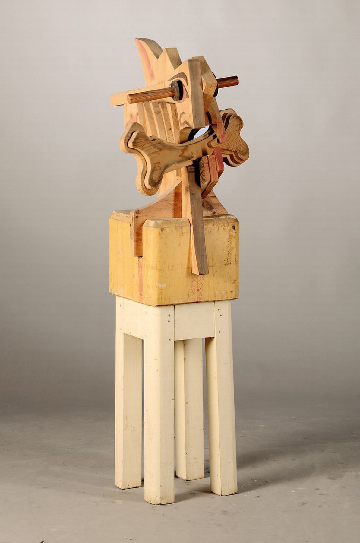Baldur Greiner, geb. 1946, besuchte nach Bildhauerlehre und Meisterprüfung zunächst die Werkkunstschule Darmstadt und studierte dann an der ...