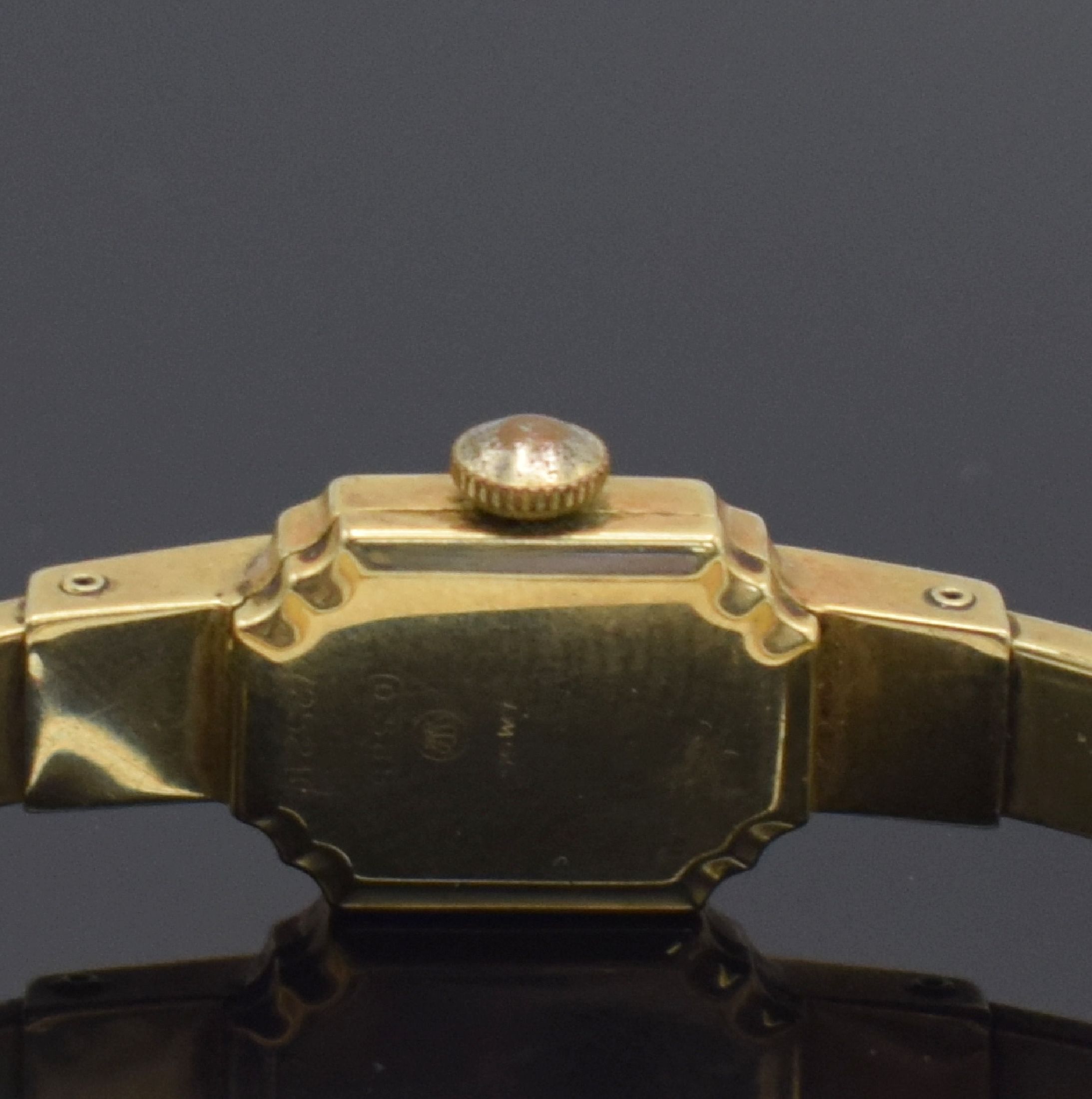 Detail d: ZENTRA Damenspangenuhr in GG 585/000, Schweiz um 1940, Handaufzug, Boden aufgedr., silb. Zifferbl. pat./fl., gold. Std.-Ind. & Zeiger, Ankerwerk m. ...