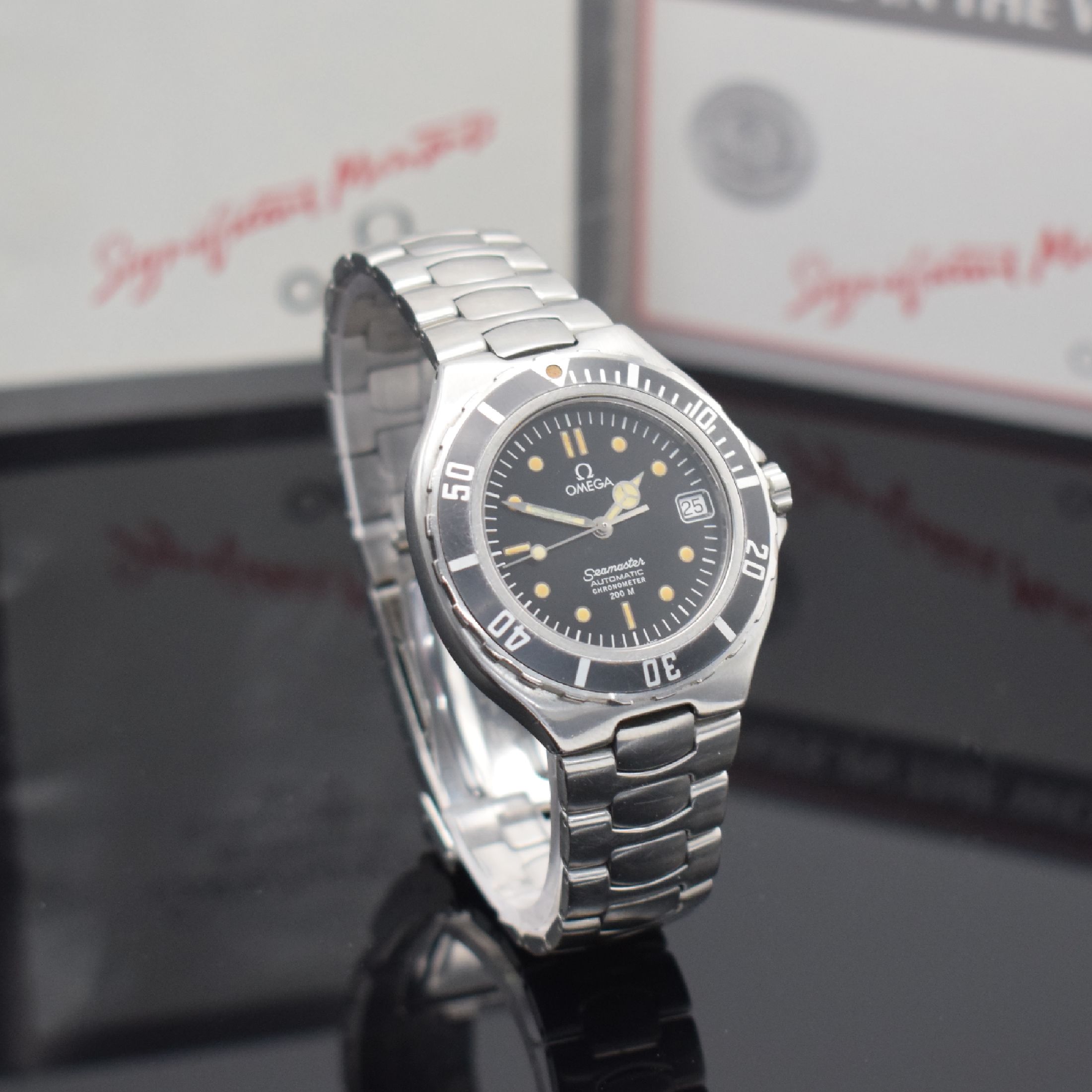 Detail b: OMEGA Chronometer Seamaster sogenannte Pre Bond Herrenarmbanduhr Referenz 3681042, Automatik, Schweiz um 1986, verschr. Edelstahlgeh. inkl. ...