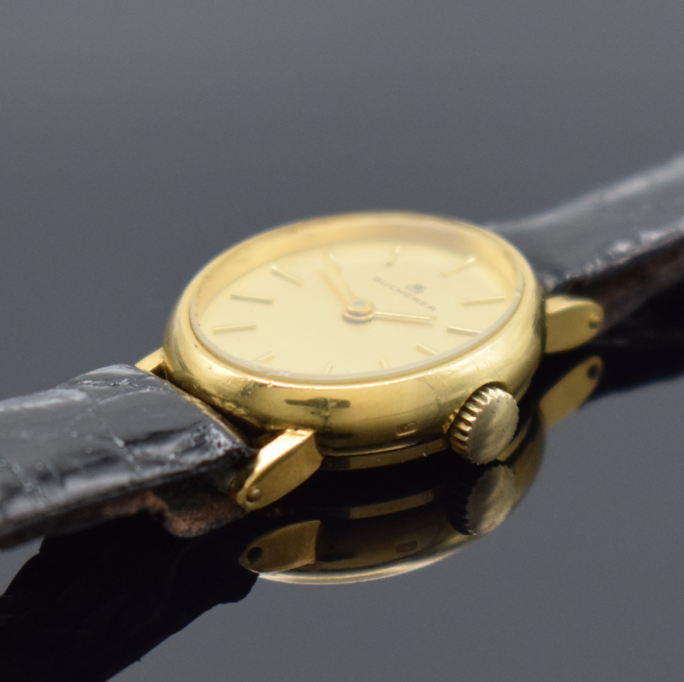 Detail b: BUCHERER Damenarmbanduhr in GG 750/000, Schweiz um 1965, Handaufzug, Boden aufgedr., gold. Zifferbl. m. gold. Std.-Ind. & Zeigern, Kal. ETA 2412, 17 ...