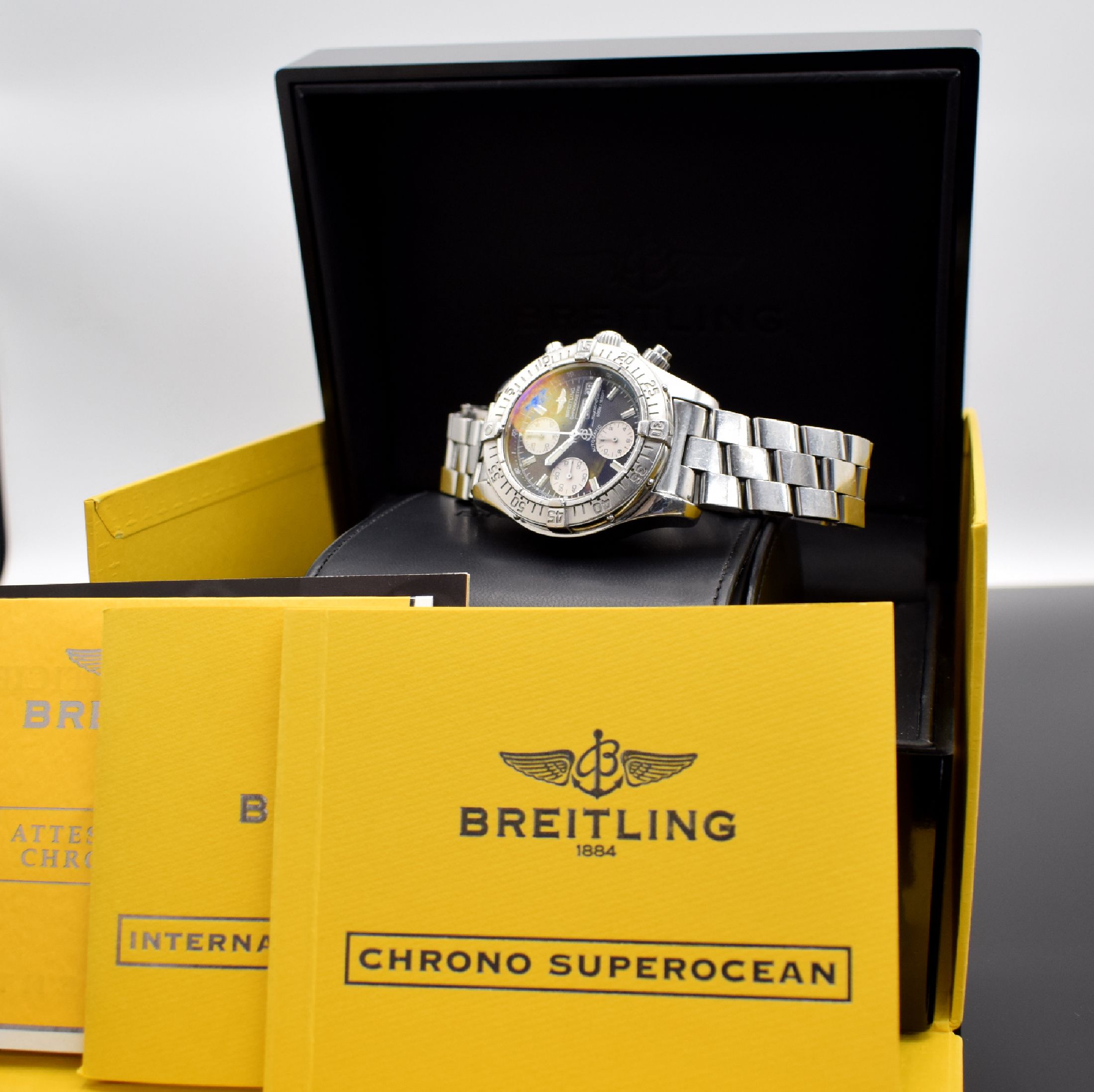 Detail f: BREITLING Super Ocean Herrenarmbanduhr mit Chronograph, Schweiz verk. 12/2009 lt. beil. Zert., Ref. A13340, verschr. Edelstahl Geh. inkl. Gliederband ...